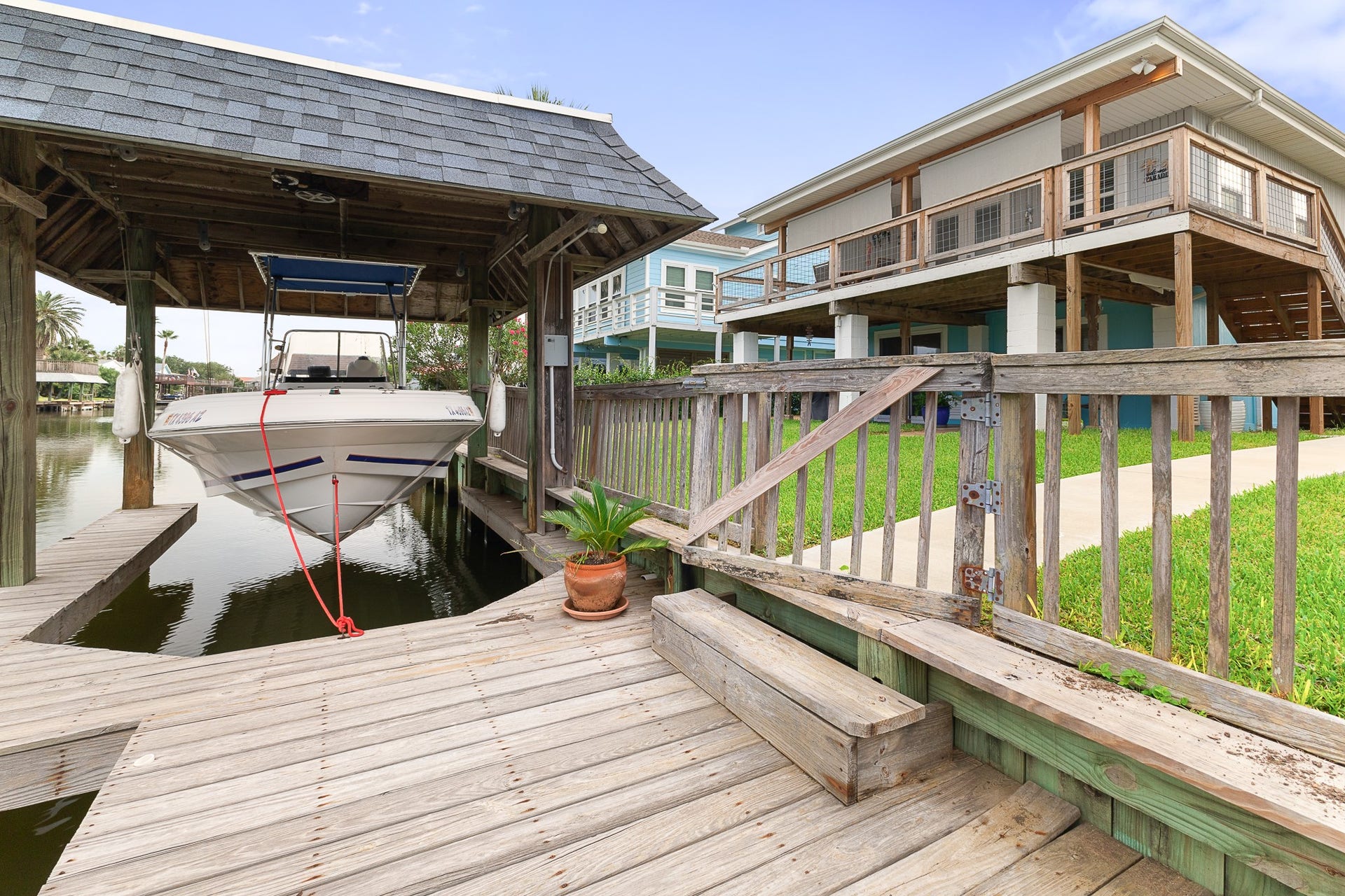 66 Tarpon Street, Bayou Vista, TX 77563 Boathouse and waterfront deck