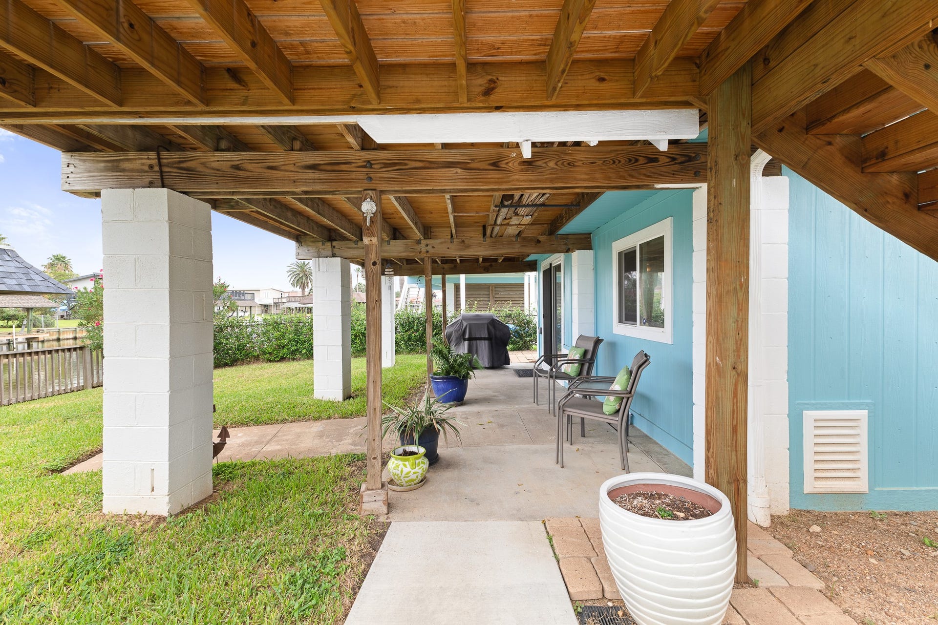 66 Tarpon Street, Bayou Vista, TX 77563 Covered outdoor entertaining area