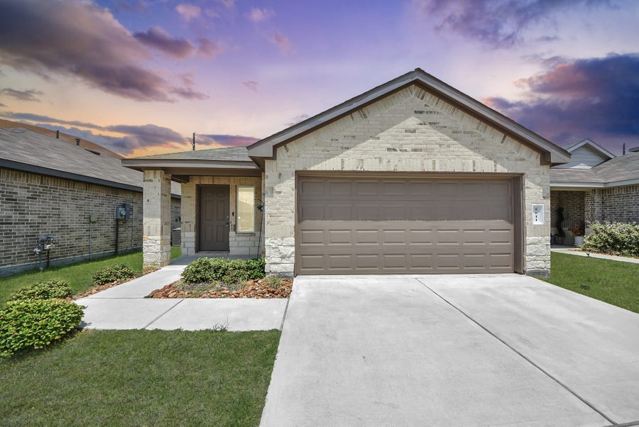 Property photo for 5611 Simcrest Grove Drive, Spring, TX
