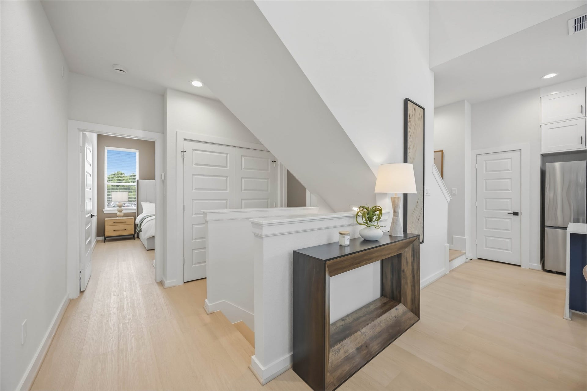 817 Thornton Road, #E, Houston, TX 77018 817 Thornton Road, #E, Houston, TX 77018