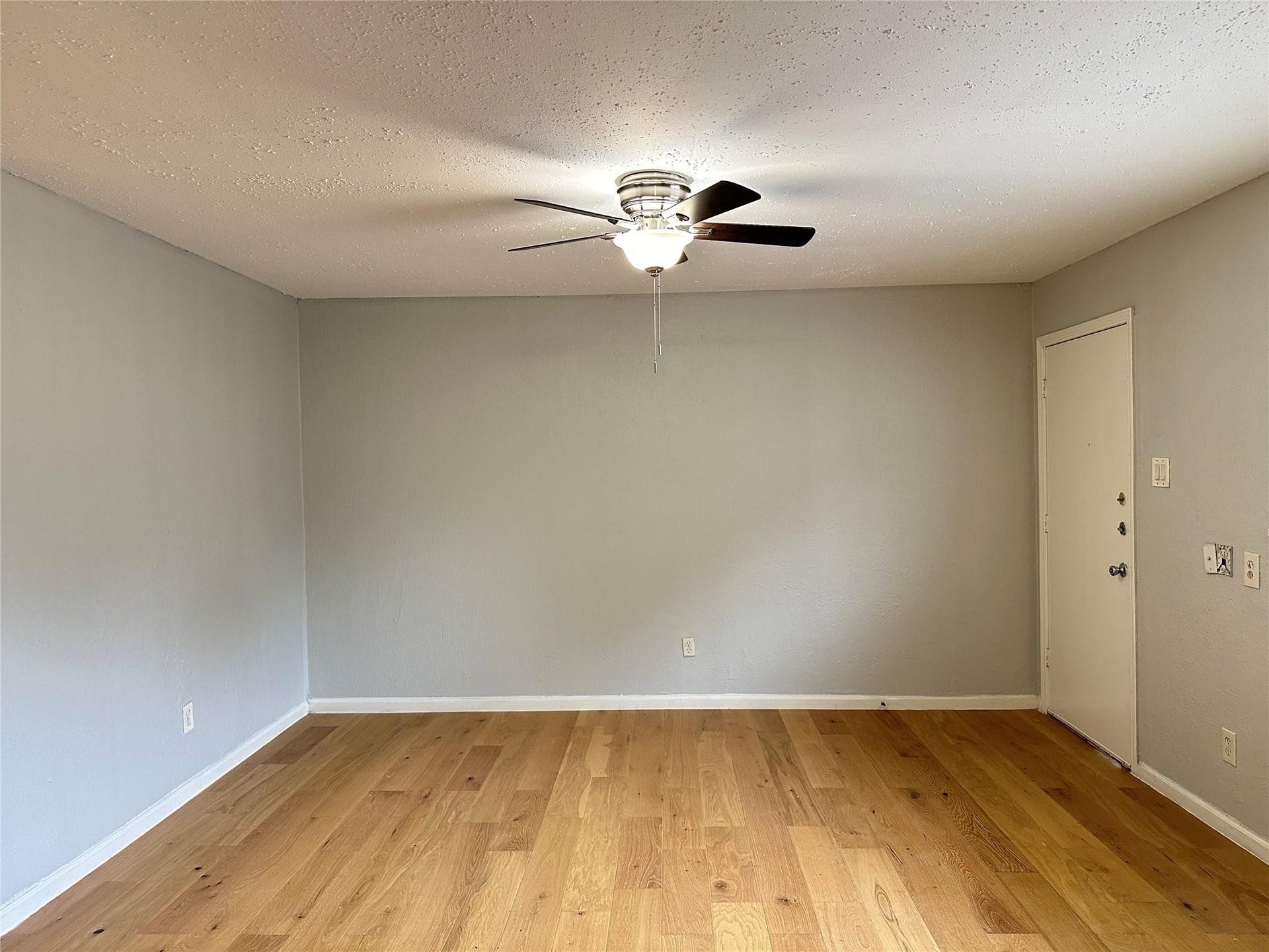 8010 Roswell Street, #1, Houston, TX 77022 8010 Roswell Street, #1, Houston, TX 77022
