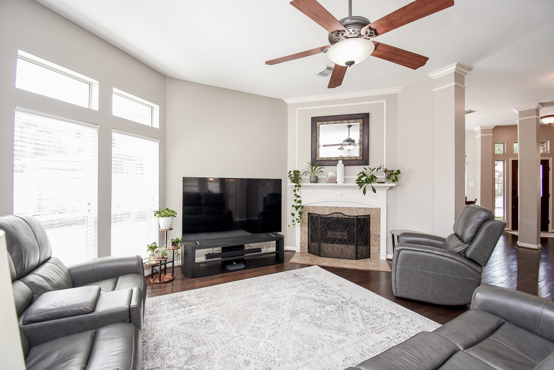 7218 Fall Creek Bend, Humble, TX 77396 If you love windows and natural light, this is the most comfortable living space for every season.