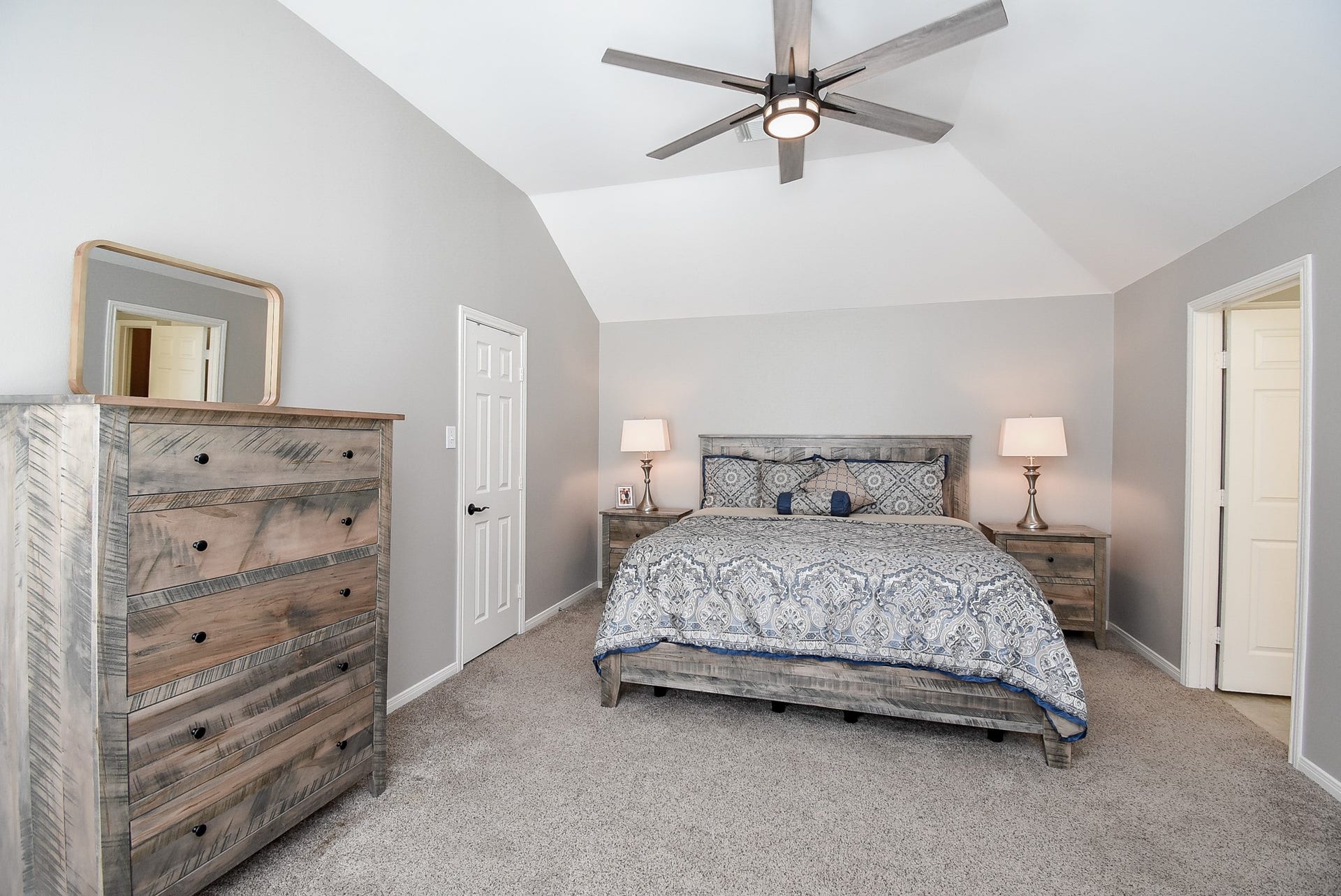 7218 Fall Creek Bend, Humble, TX 77396 Large walk-in closet safe from bathroom humidity located in the bedroom.