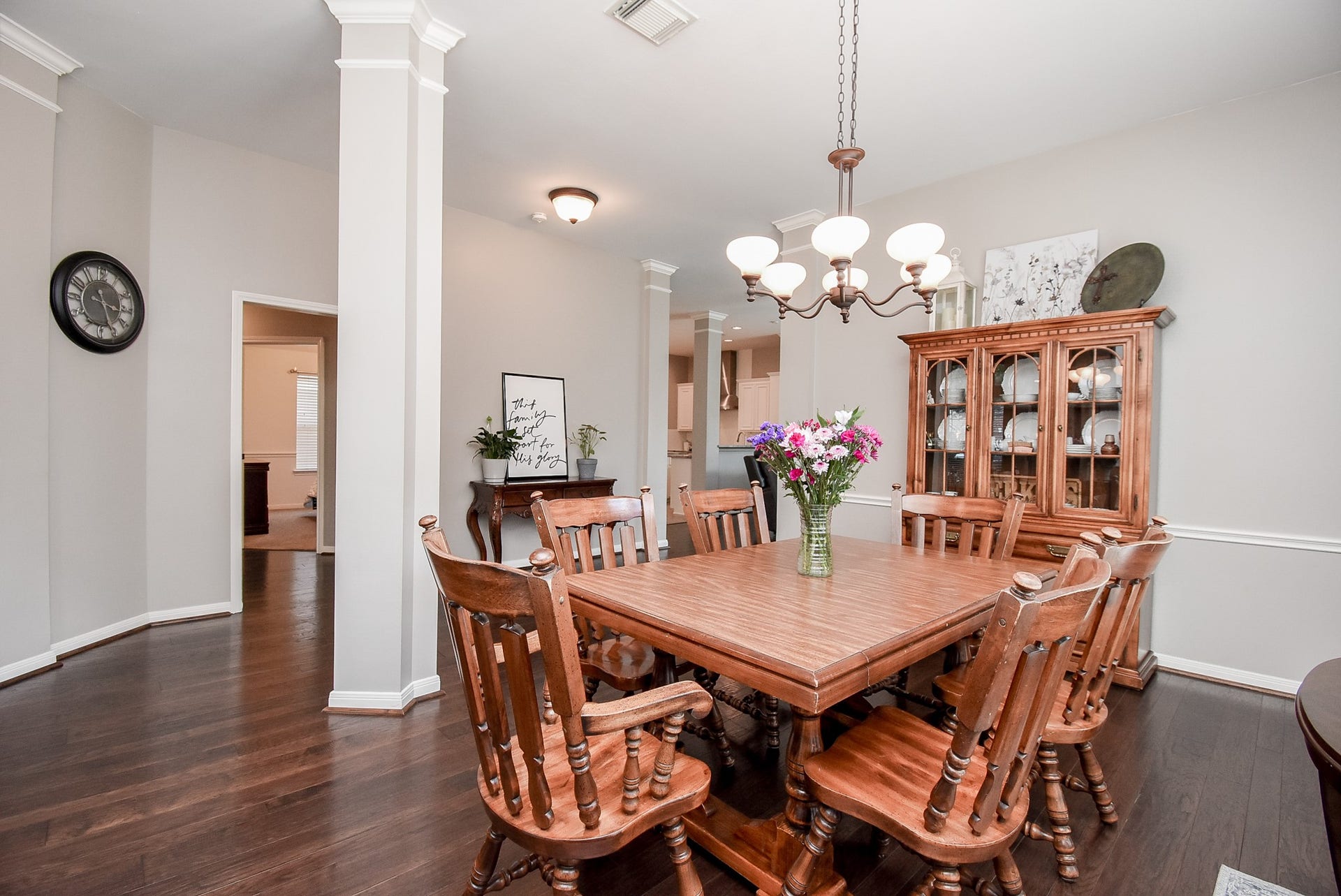 7218 Fall Creek Bend, Humble, TX 77396 The formal dining offers plenty of options for a table size and additional furniture!