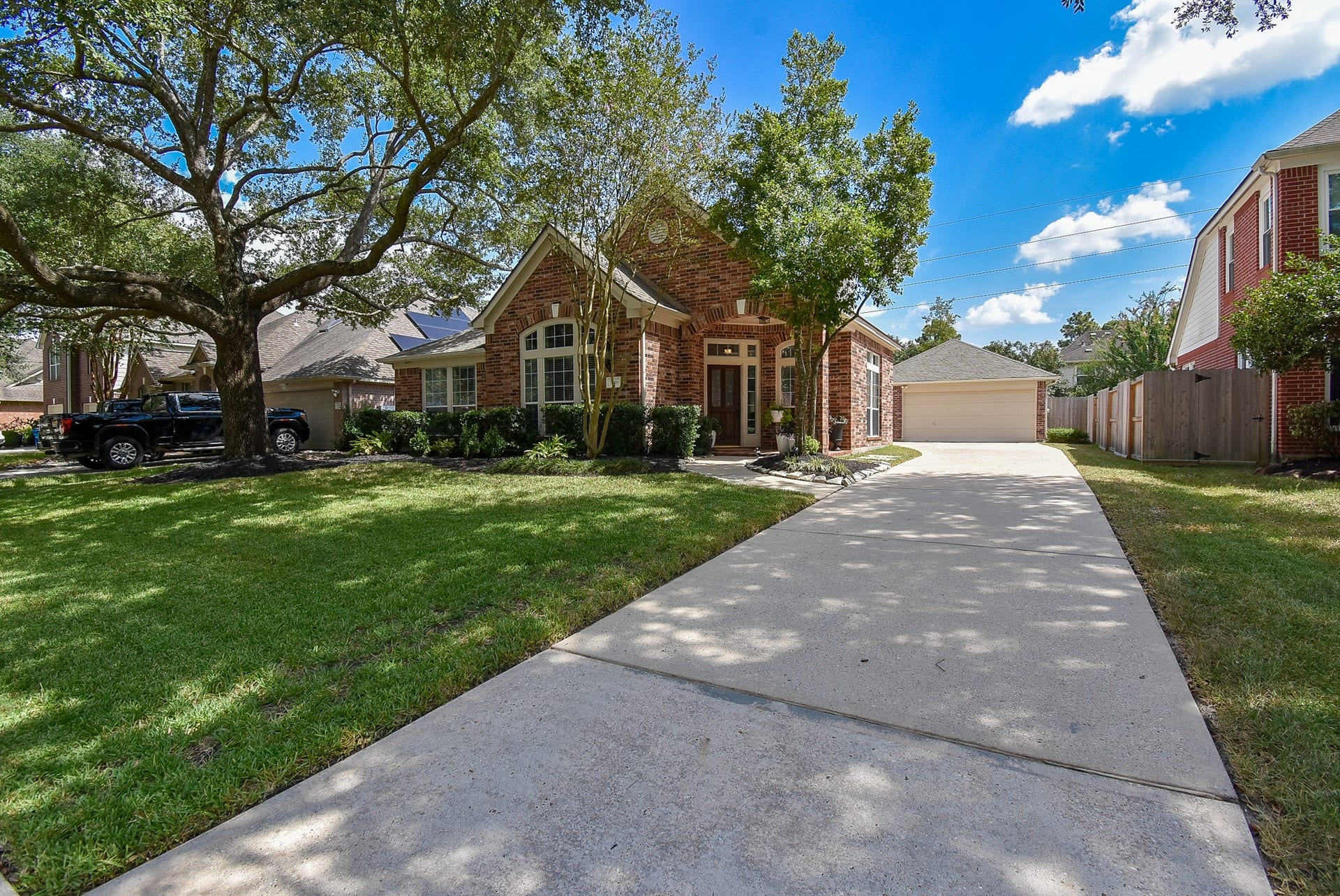 7218 Fall Creek Bend, Humble, TX 77396 MUST HAVE! Fall Creek offers fun amenities for all ages! Quick access to the toll road and 59!