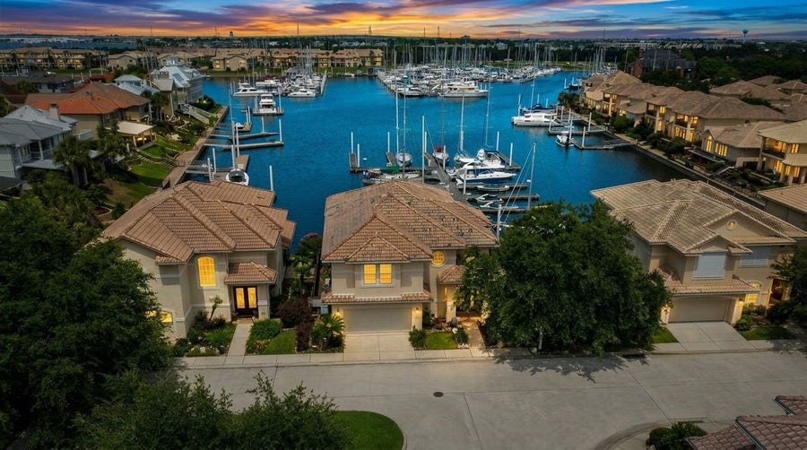 Property photo for 411 Harborside Way, Kemah, TX