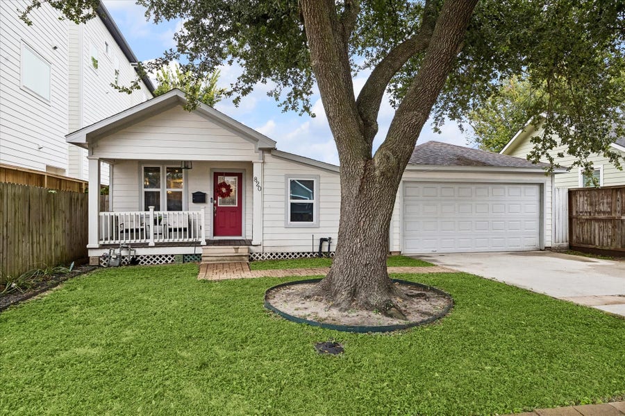 Property photo for 820 Kern Street, Houston, TX