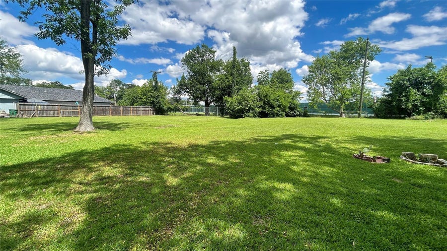 Property photo for 8700 Valley View Lane, Houston, TX