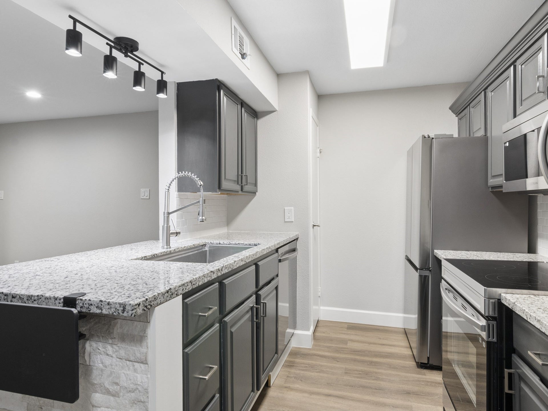 18519 Egret Bay Boulevard, #1906, Webster, TX 77058 Good cabinet space.