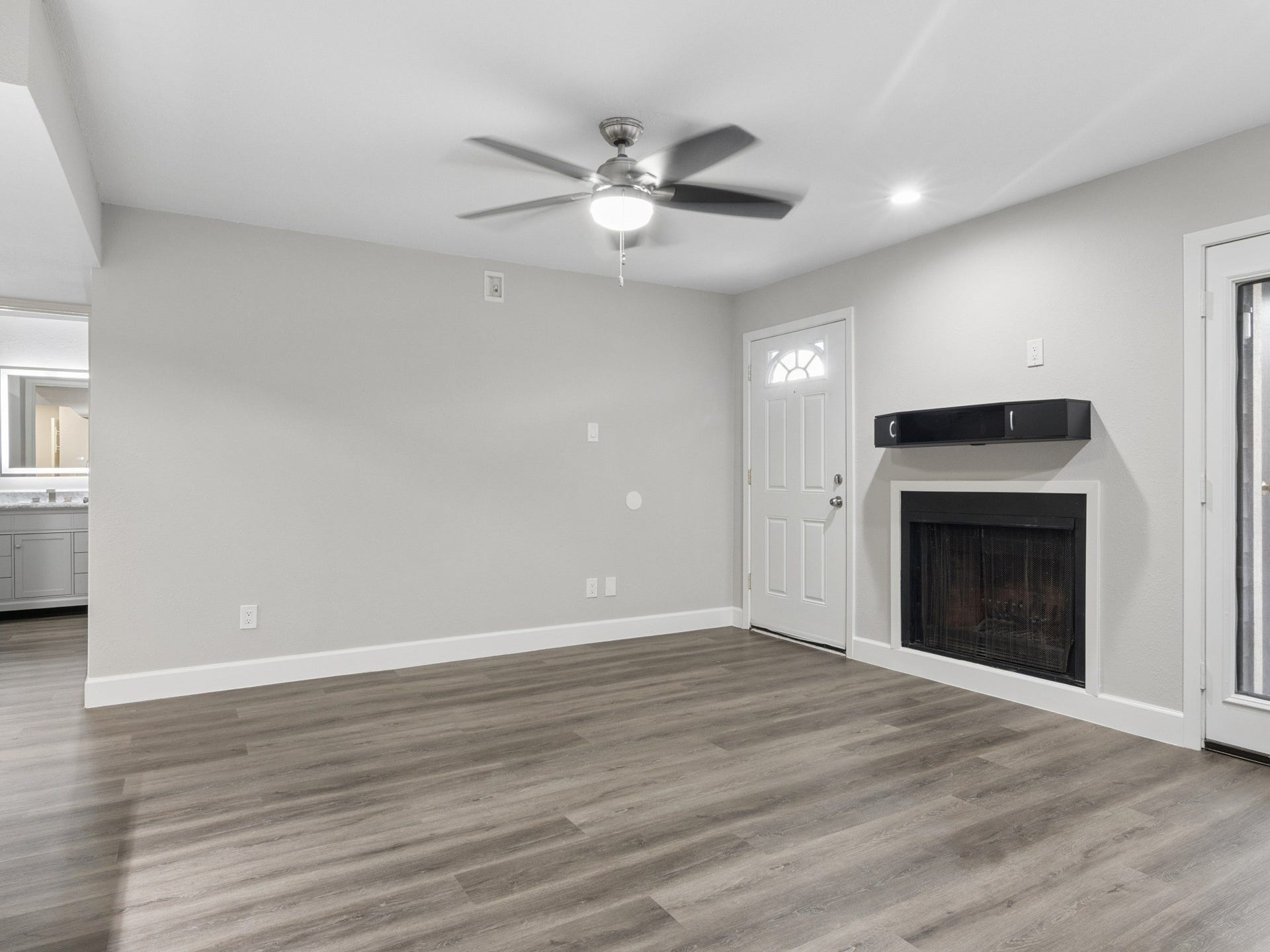 18519 Egret Bay Boulevard, #1906, Webster, TX 77058 Cozy by the fireplace.
