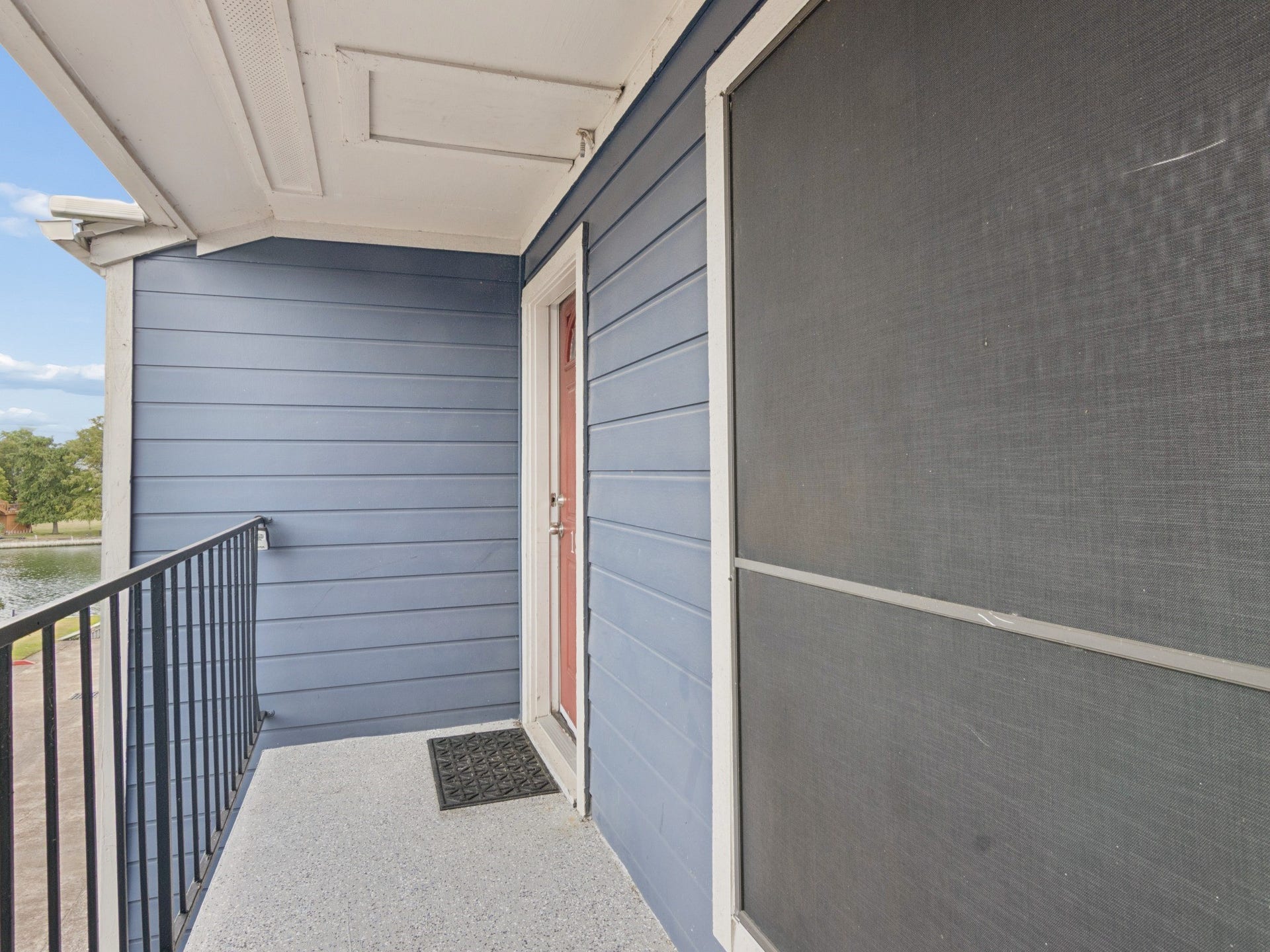 18519 Egret Bay Boulevard, #1906, Webster, TX 77058 Front door entry.