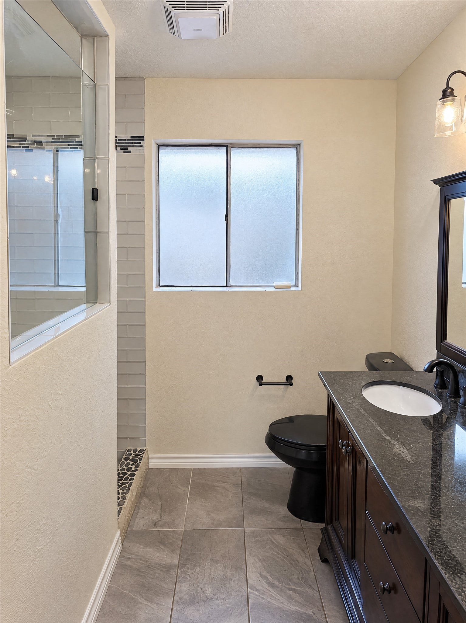 16411 Amcreek Road, Houston, TX 77068 16411 Amcreek Road, Houston, TX 77068