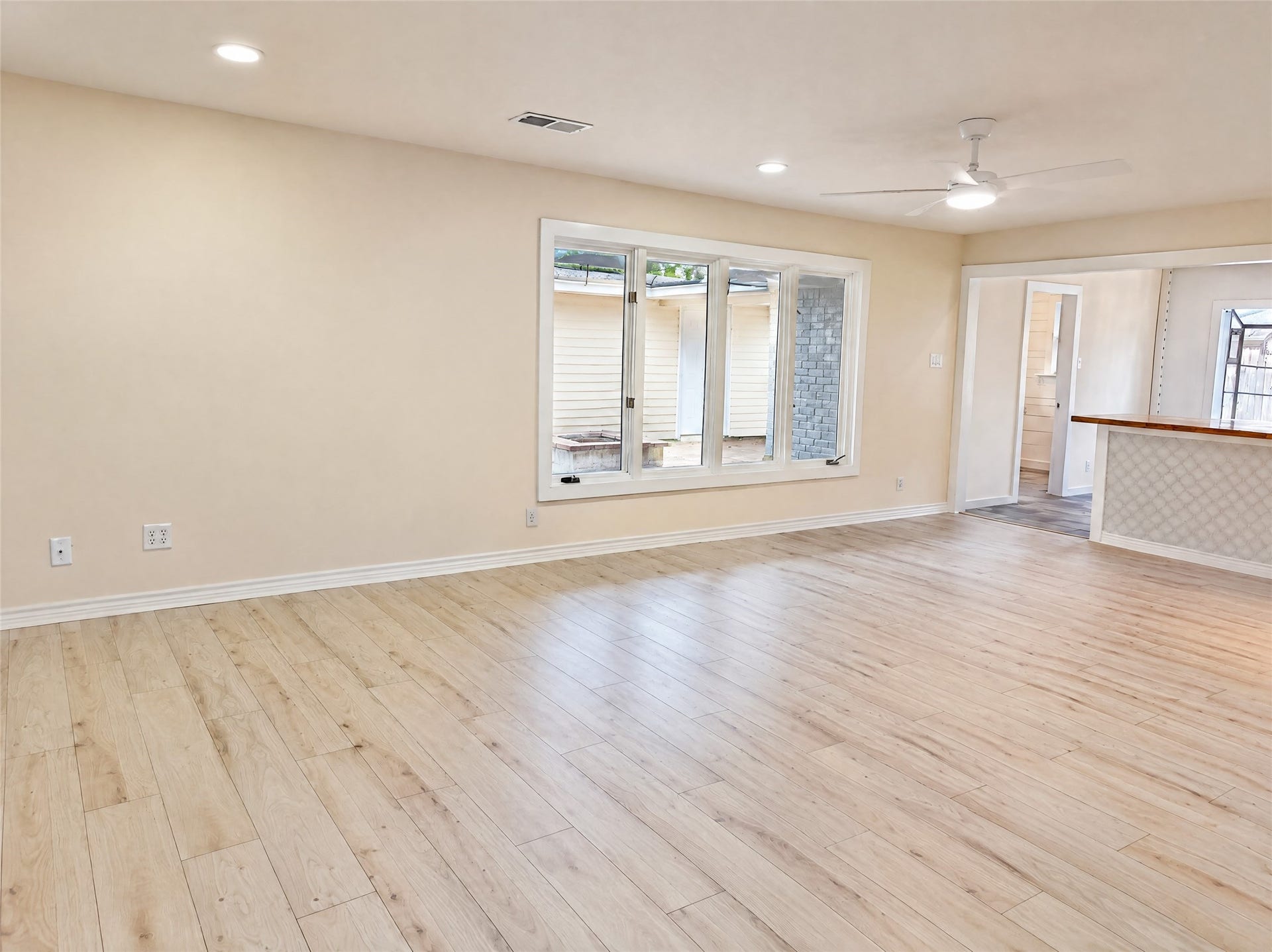 16411 Amcreek Road, Houston, TX 77068 16411 Amcreek Road, Houston, TX 77068