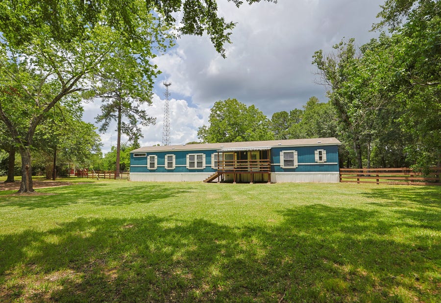 Property photo for 32502 Old Hempstead Road, Magnolia, TX