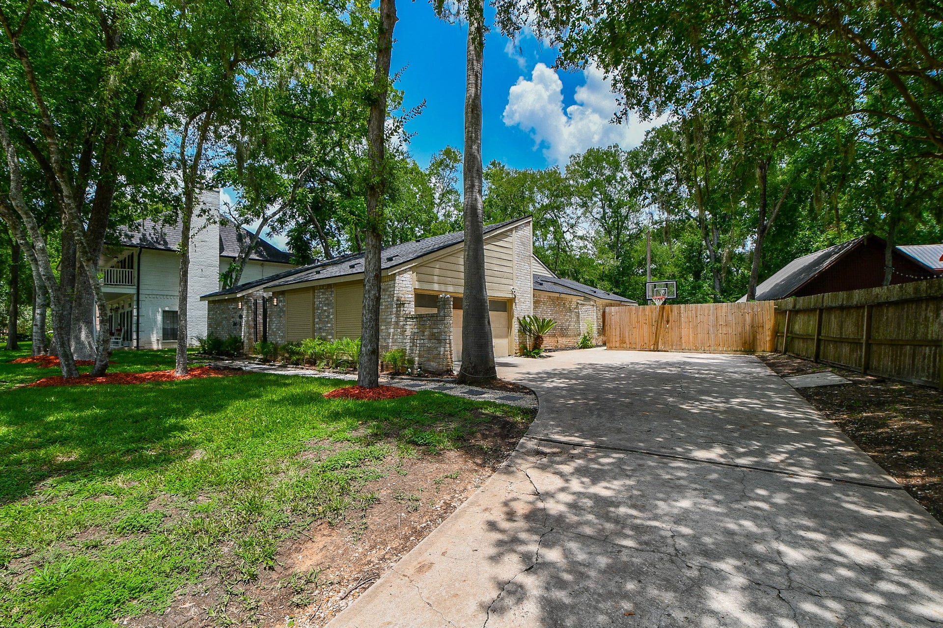 1710 Wildwood Lane, Richmond, TX 77406 1710 Wildwood Lane, Richmond, TX 77406