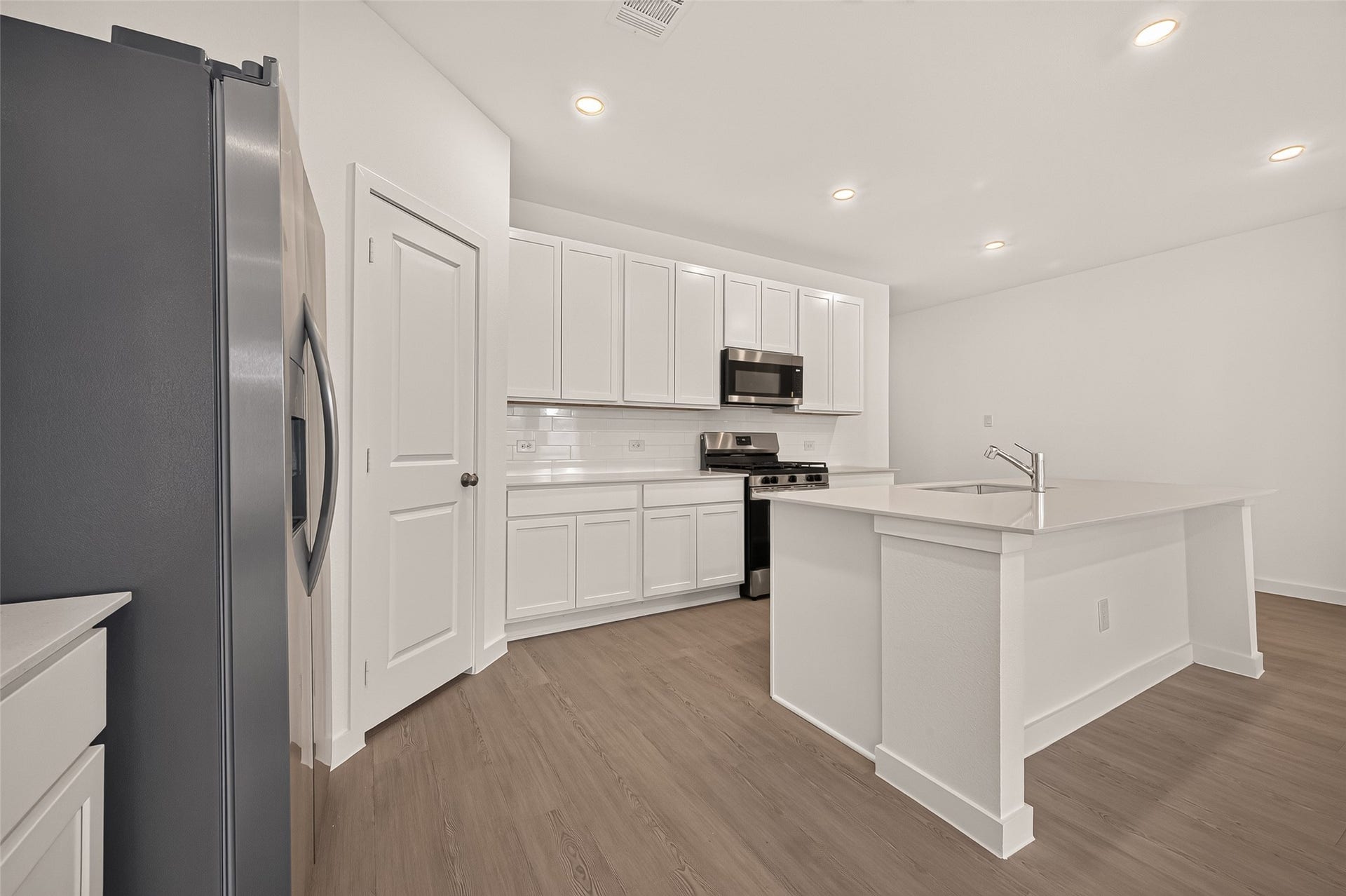 25707 Captain Anchor Lane, Katy, TX 77493 25707 Captain Anchor Lane, Katy, TX 77493