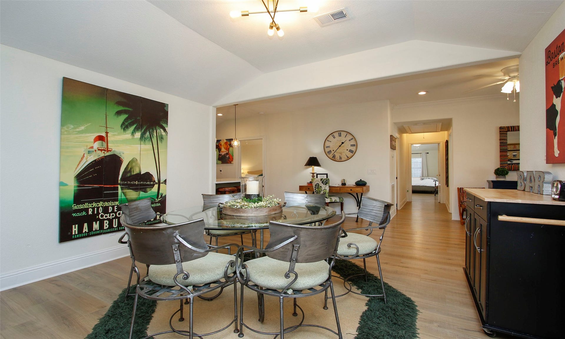 1518 Sabine Street, Houston, TX 77007 Dining area opens to kitchen and living area!