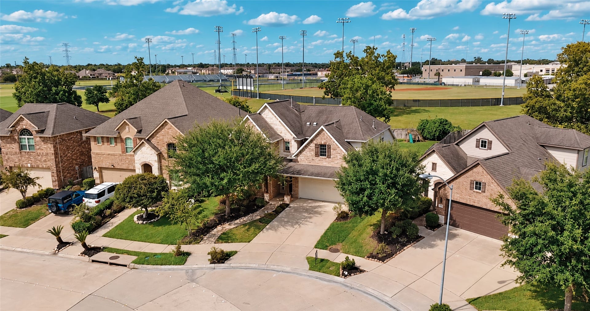 2643 River Run Road, Missouri City, TX 77459 2643 River Run Road, Missouri City, TX 77459
