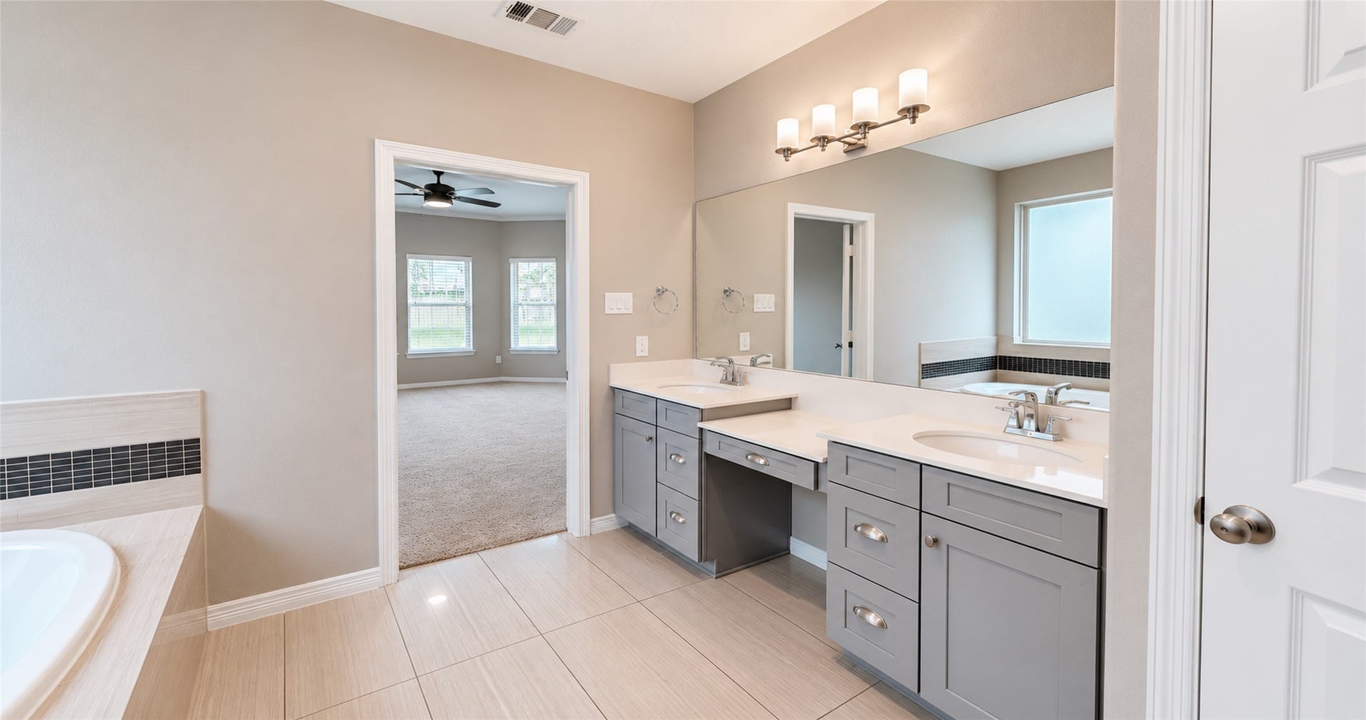 2643 River Run Road, Missouri City, TX 77459 Master Bathroom