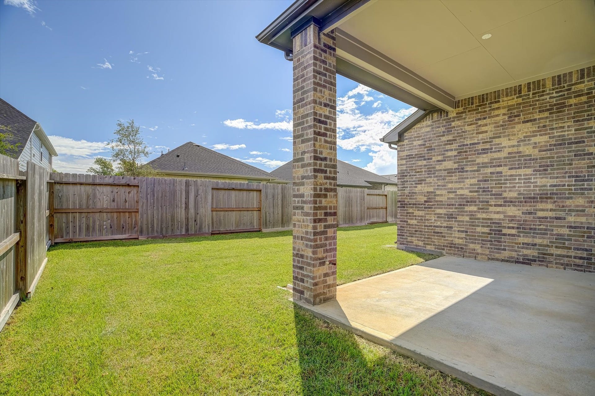 3851 Mulberry Farms Drive, Santa Fe, TX 77510 3851 Mulberry Farms Drive, Santa Fe, TX 77510