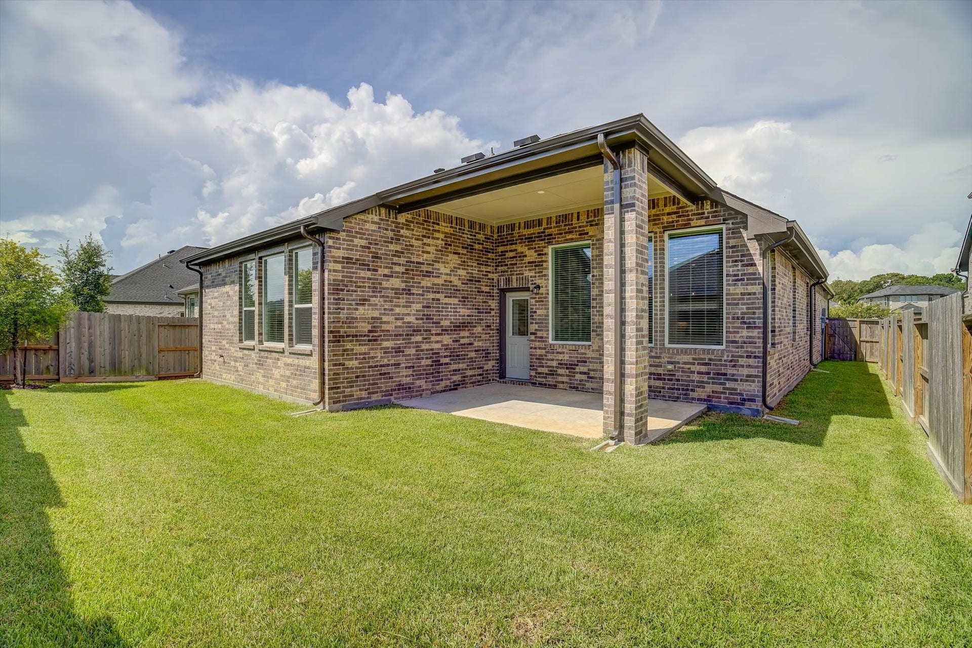 3851 Mulberry Farms Drive, Santa Fe, TX 77510 3851 Mulberry Farms Drive, Santa Fe, TX 77510