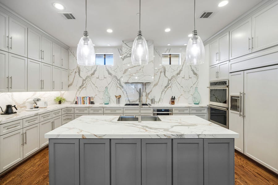 Property photo for 2415 Commonwealth Street, Houston, TX