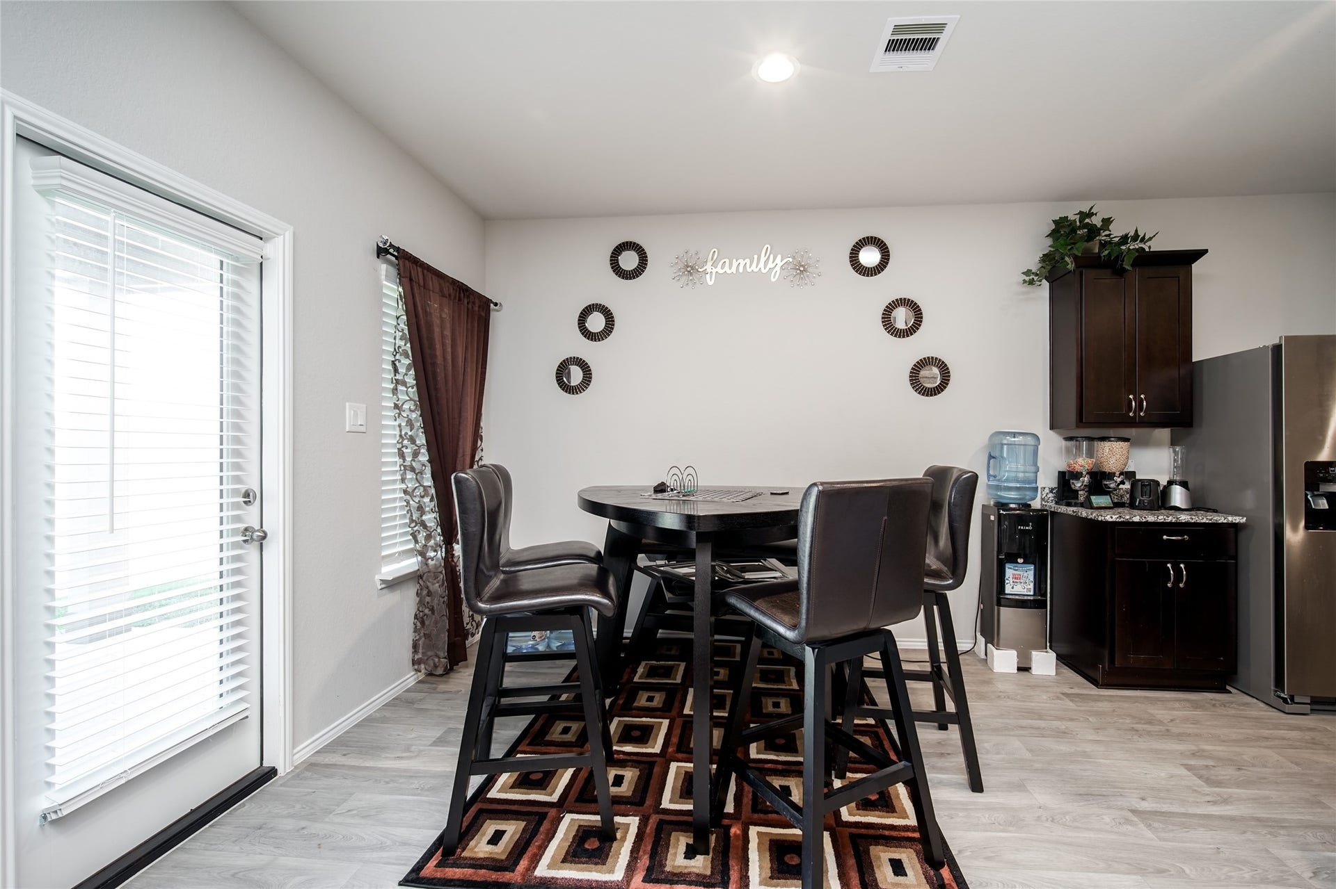 6802 Amber Cliff Lane, Rosenberg, TX 77469 6802 Amber Cliff Lane, Rosenberg, TX 77469
