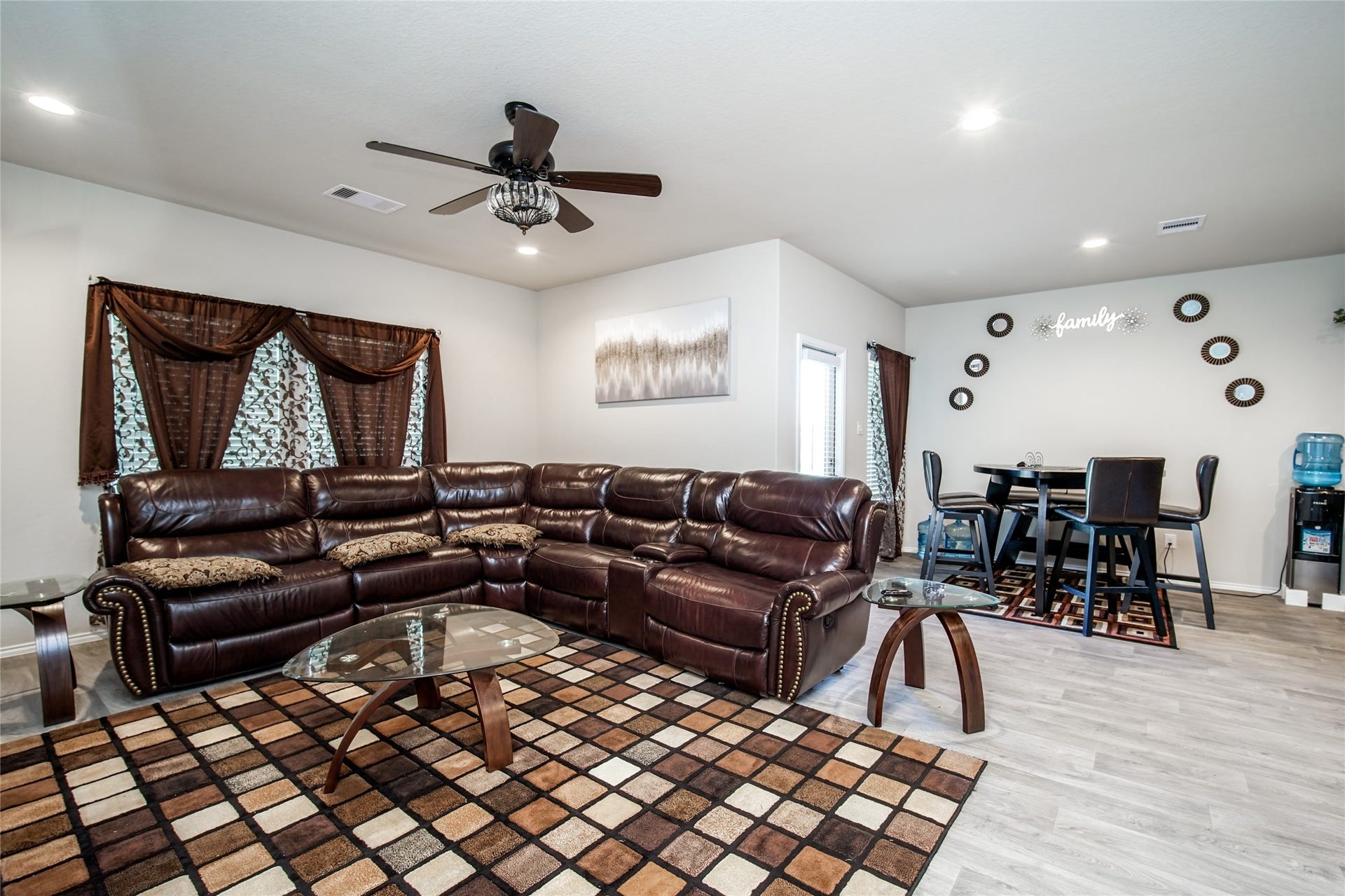 6802 Amber Cliff Lane, Rosenberg, TX 77469 6802 Amber Cliff Lane, Rosenberg, TX 77469