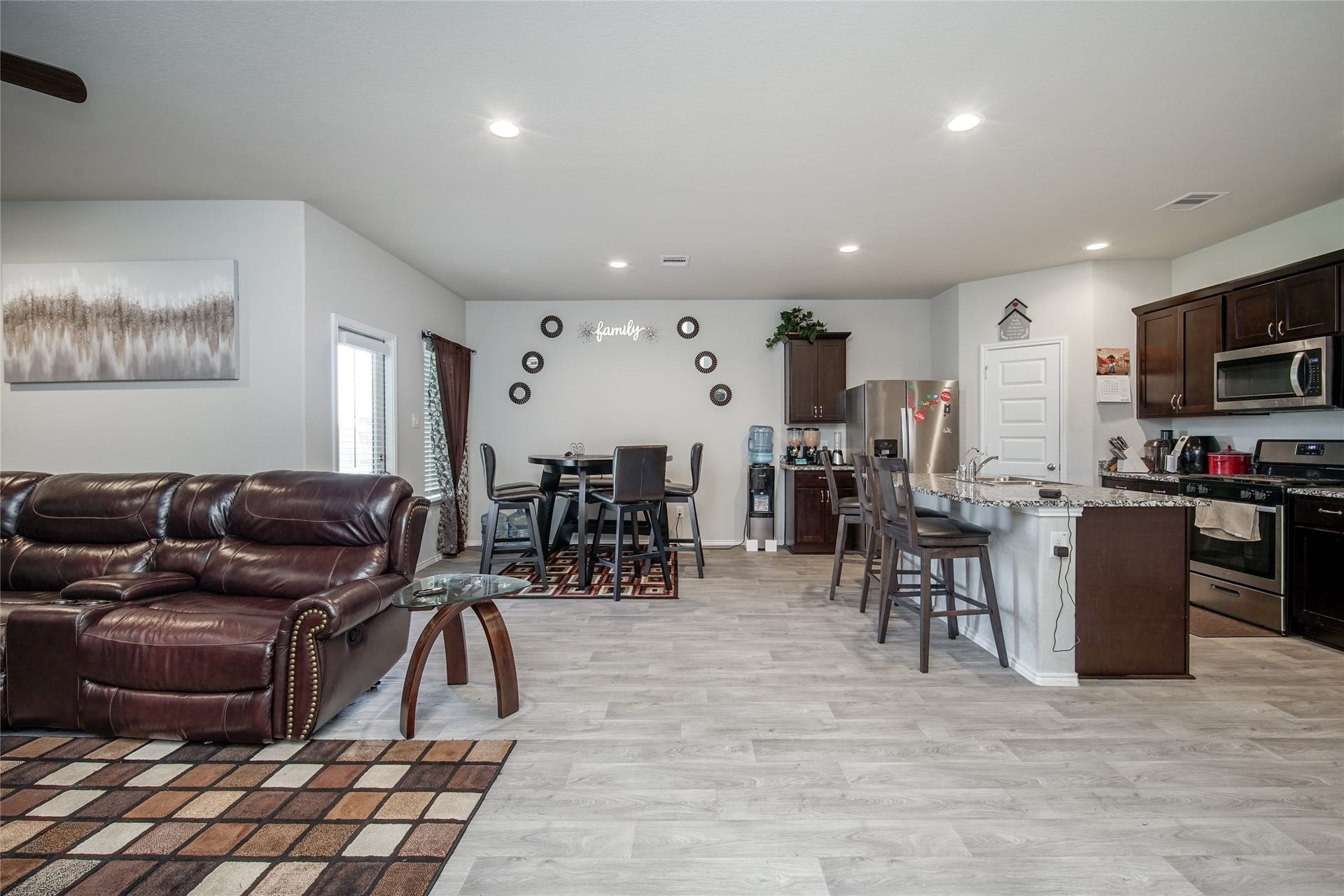 6802 Amber Cliff Lane, Rosenberg, TX 77469 6802 Amber Cliff Lane, Rosenberg, TX 77469