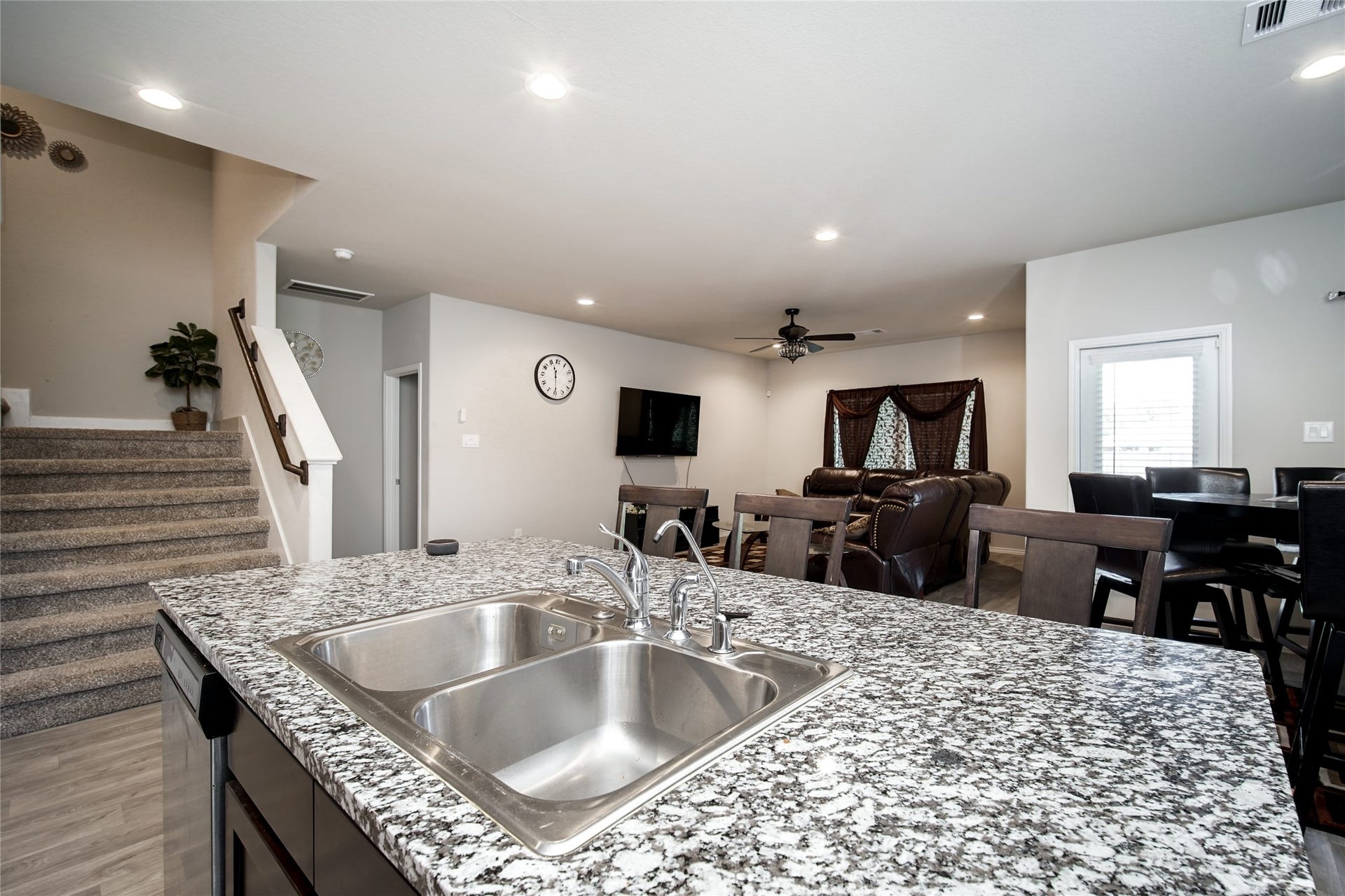 6802 Amber Cliff Lane, Rosenberg, TX 77469 6802 Amber Cliff Lane, Rosenberg, TX 77469