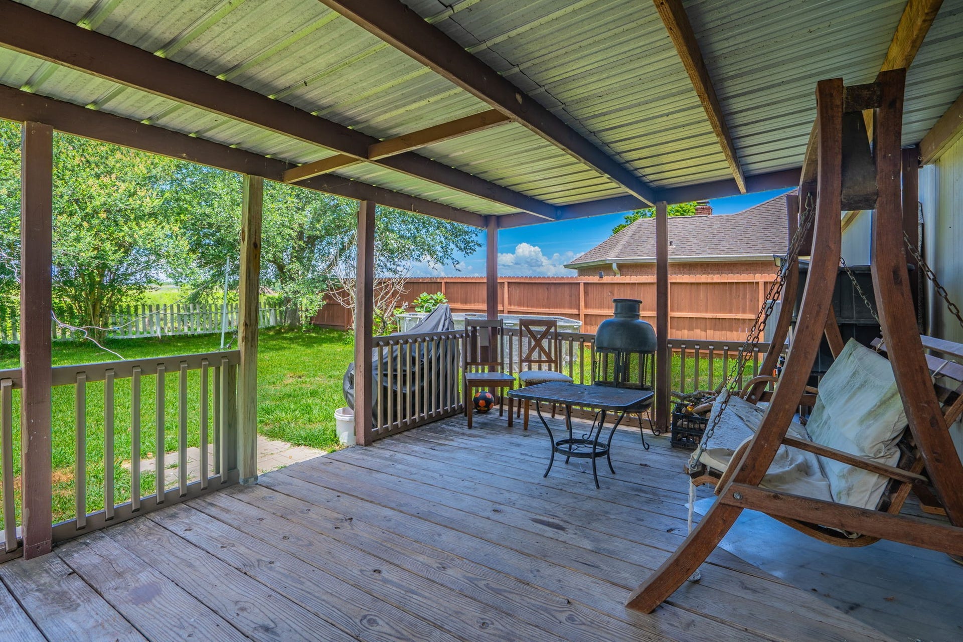 2304 Caroline Street, Dickinson, TX 77539 2304 Caroline Street, Dickinson, TX 77539