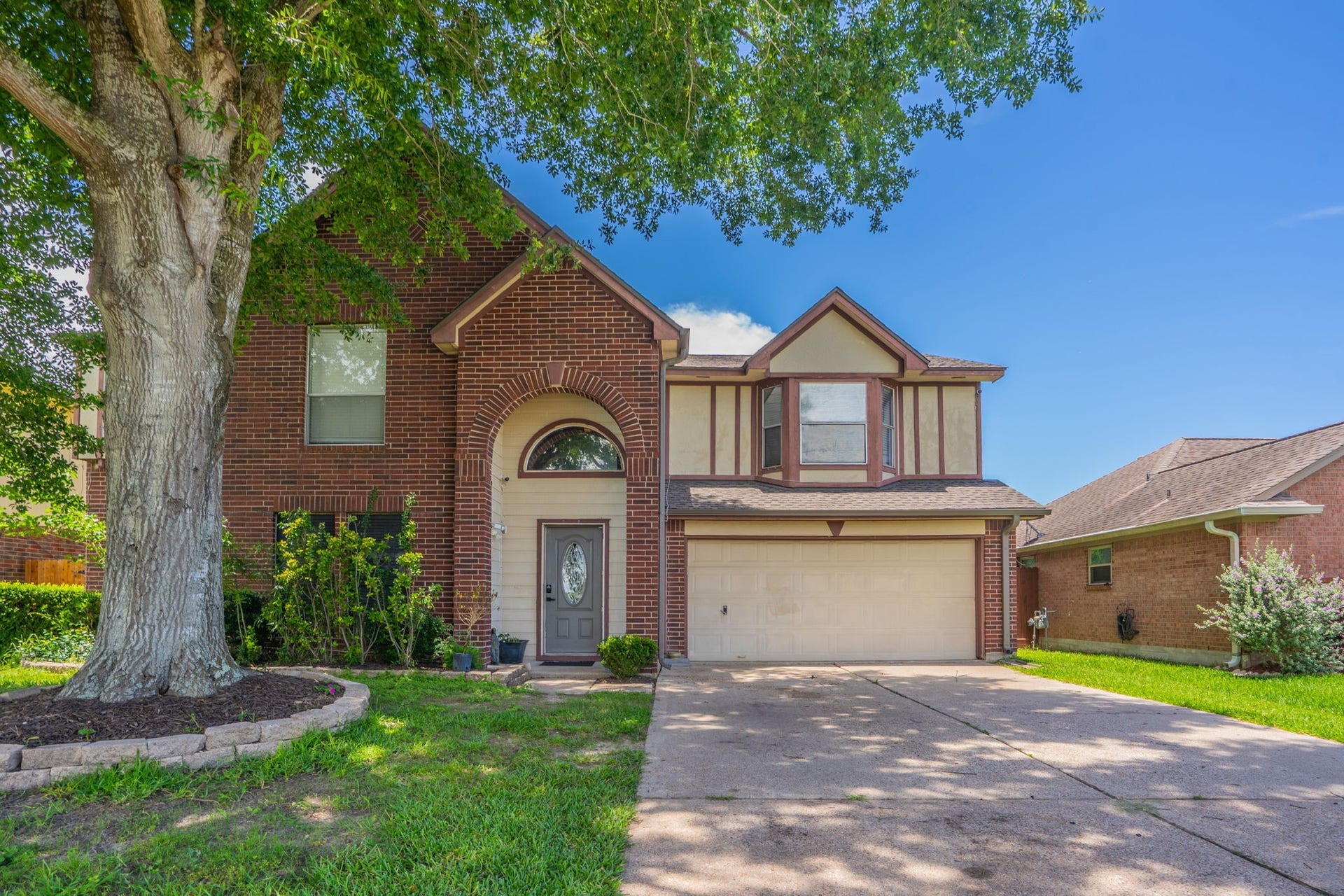 2304 Caroline Street, Dickinson, TX 77539 2304 Caroline Street, Dickinson, TX 77539