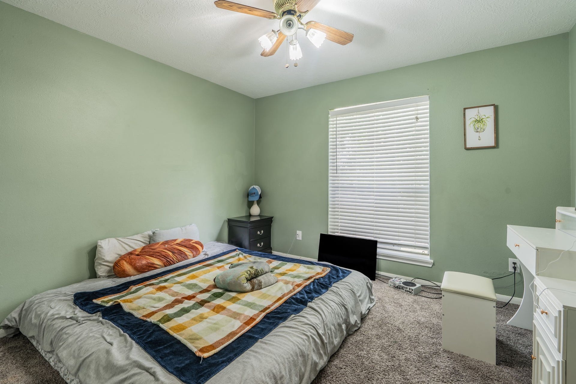 2304 Caroline Street, Dickinson, TX 77539 2304 Caroline Street, Dickinson, TX 77539