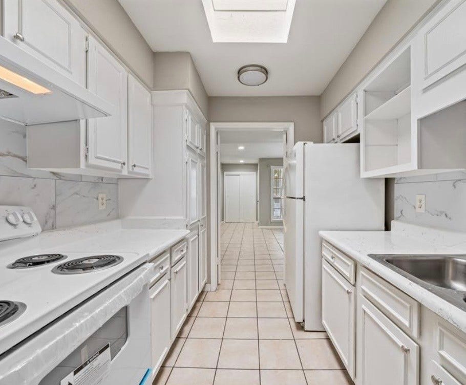 9809 Richmond Avenue, #E14, Houston, TX 77042 9809 Richmond Avenue, #E14, Houston, TX 77042