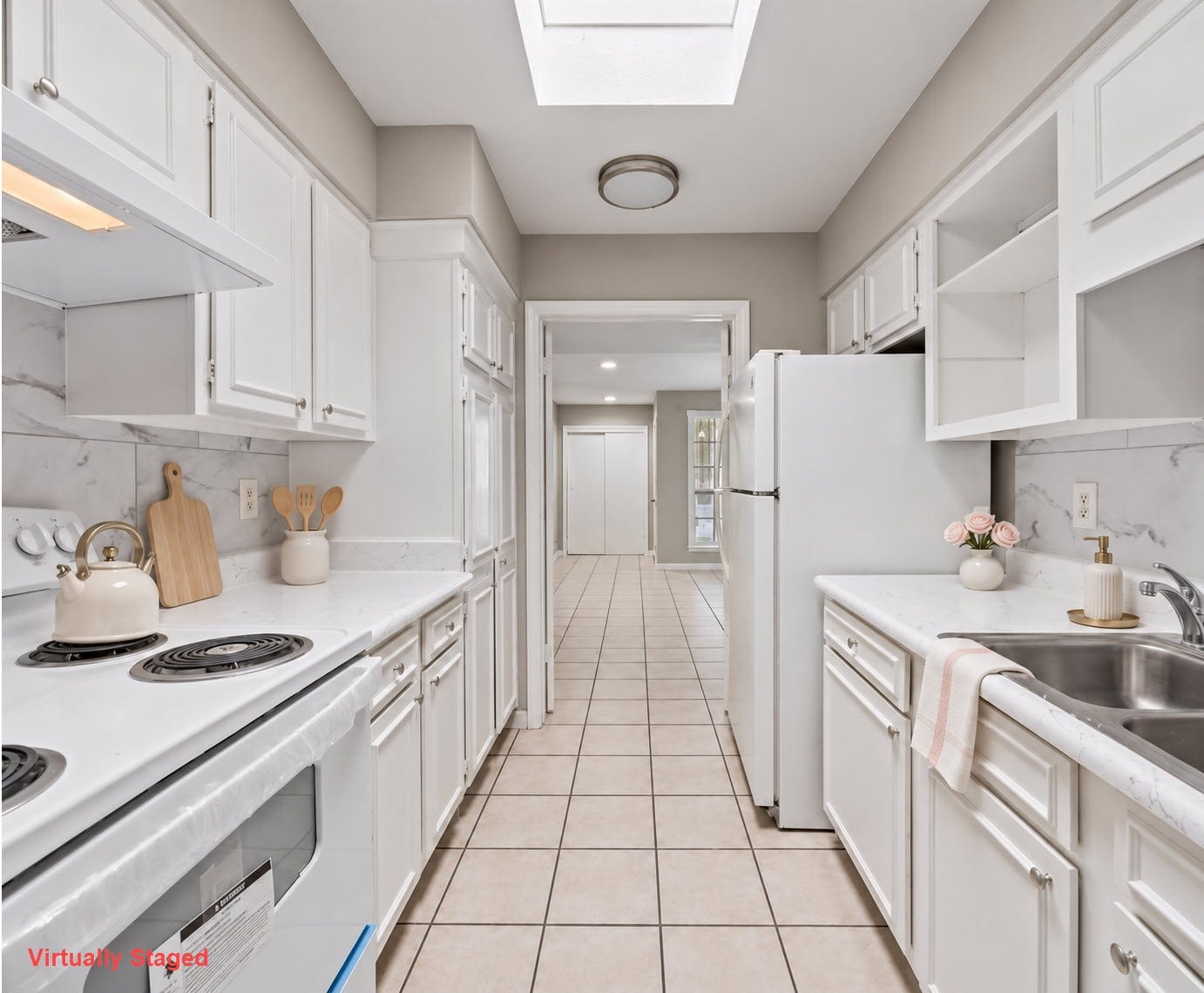 9809 Richmond Avenue, #E14, Houston, TX 77042 Virtually Staged