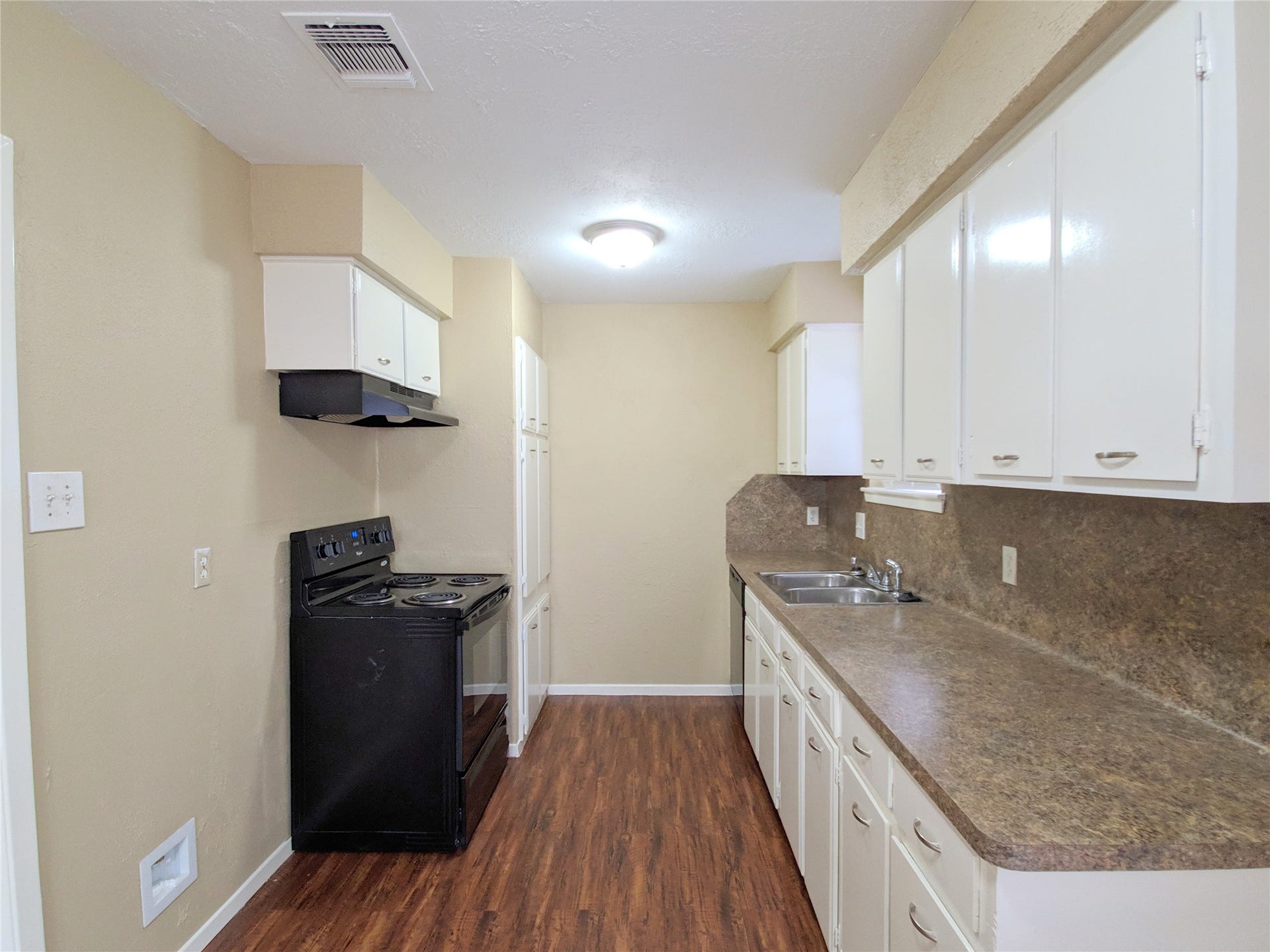 14826 Weil Place, Houston, TX 77060 14826 Weil Place, Houston, TX 77060
