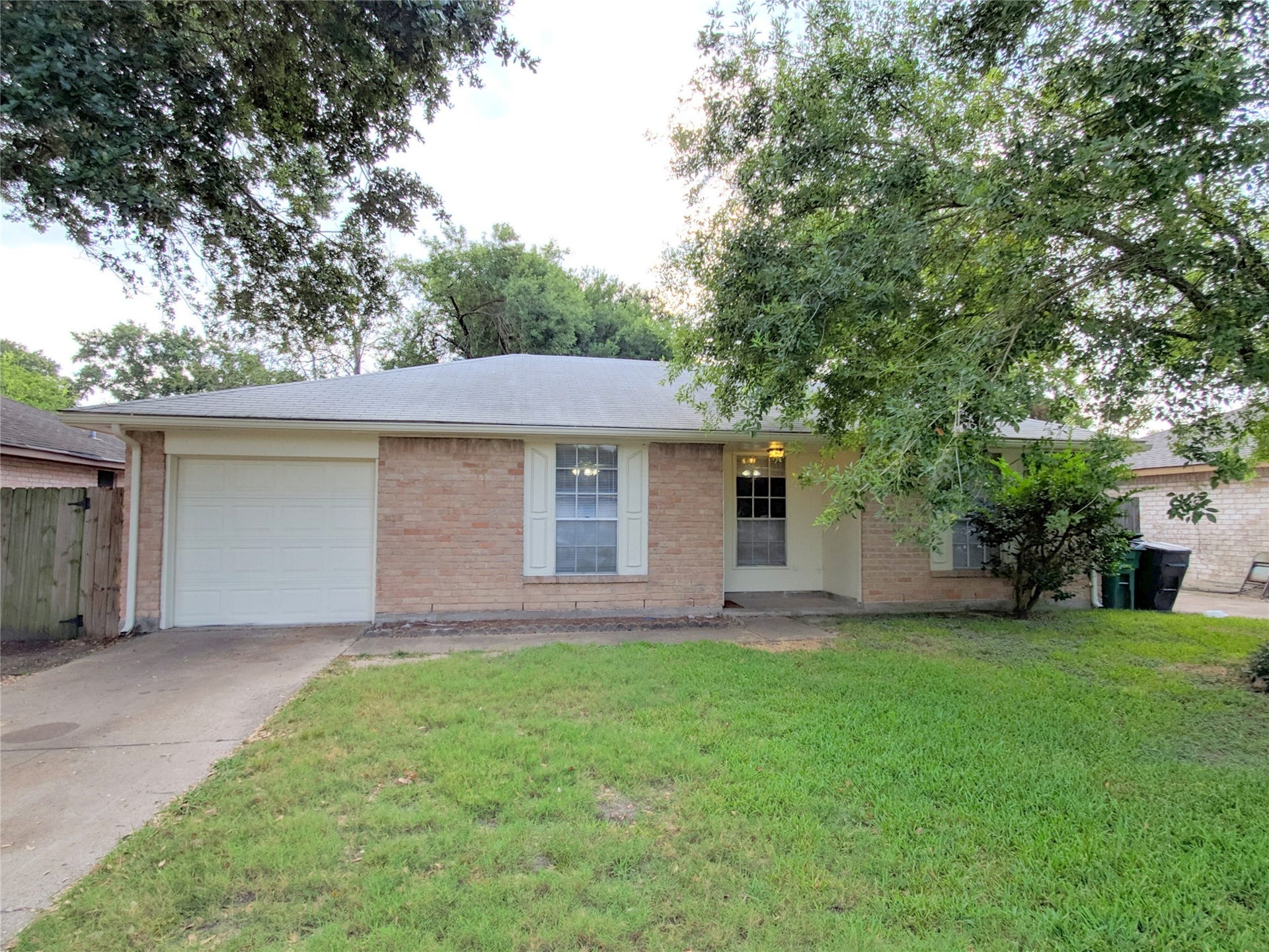14826 Weil Place, Houston, TX 77060 14826 Weil Place, Houston, TX 77060