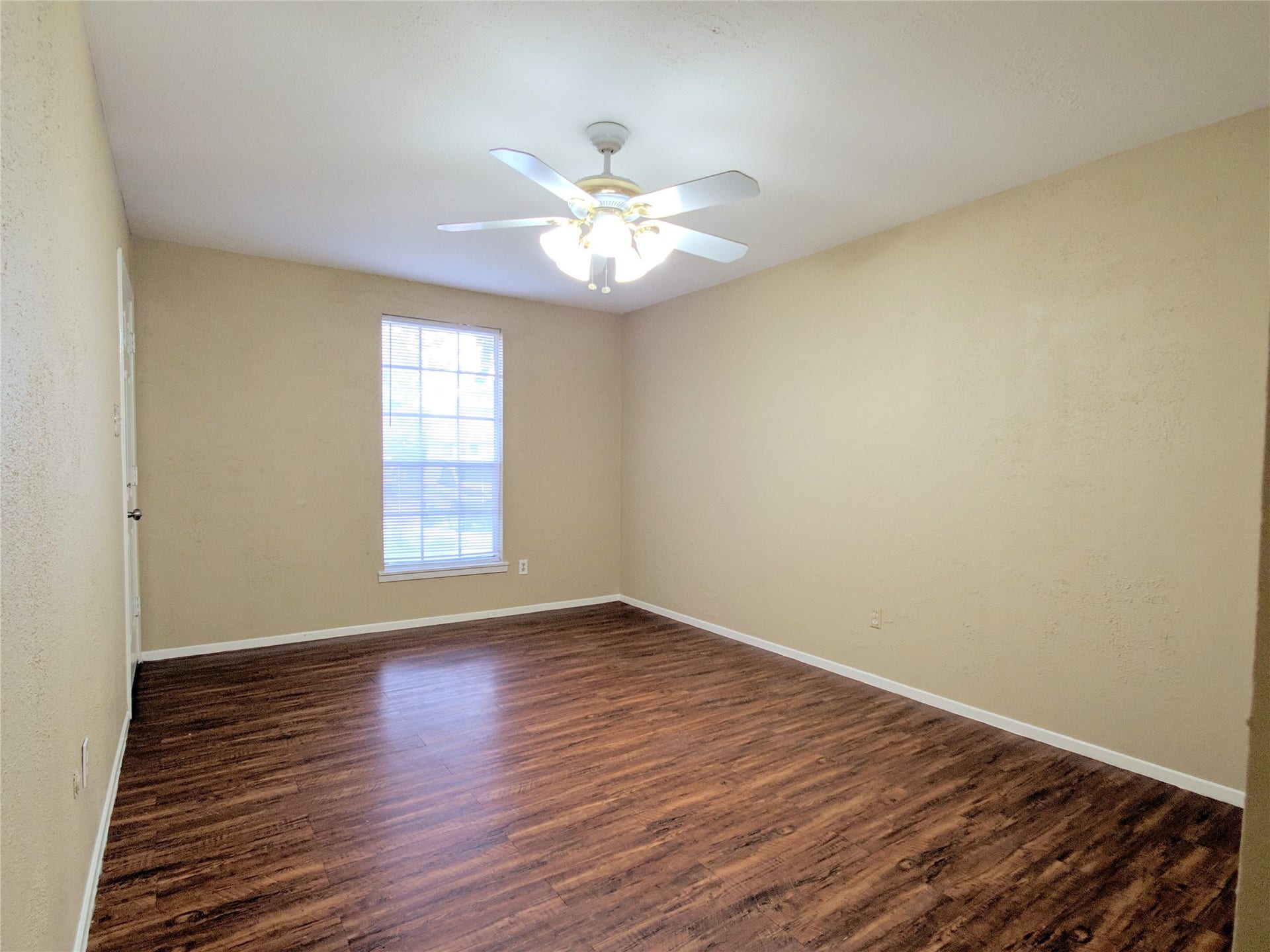 14826 Weil Place, Houston, TX 77060 14826 Weil Place, Houston, TX 77060