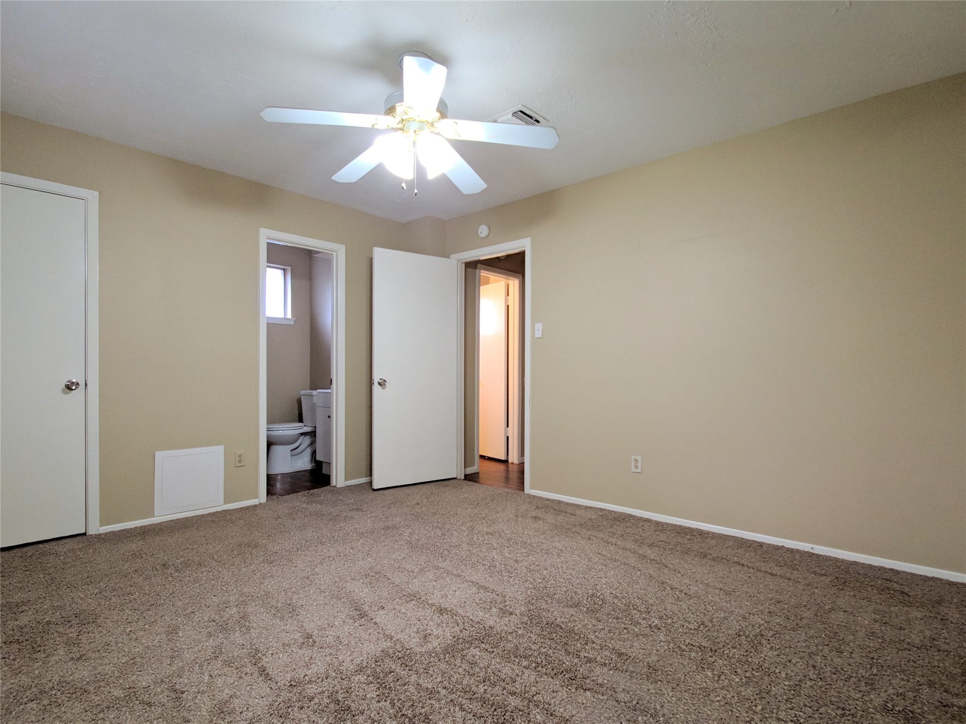 14826 Weil Place, Houston, TX 77060 14826 Weil Place, Houston, TX 77060