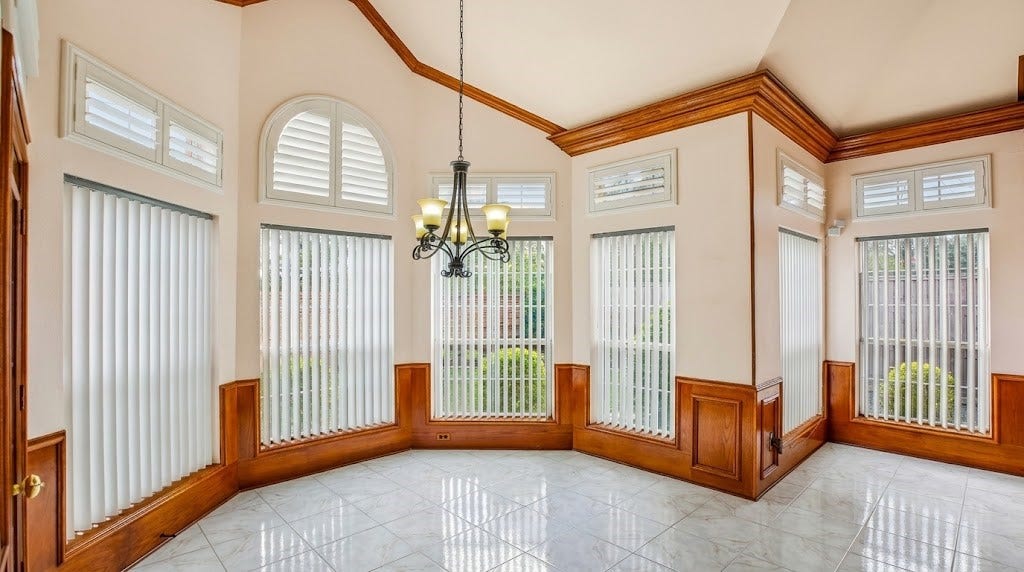 Breakfast nook just right to have your morning coffee.