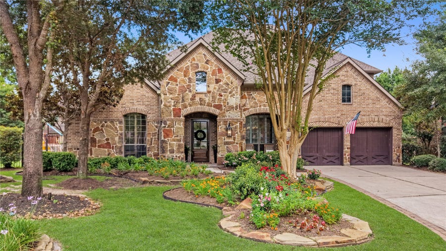 Property photo for 3 Mohawk Path Place, Spring, TX