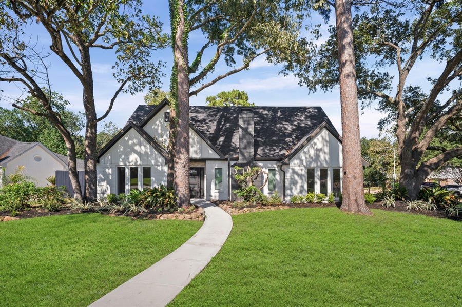 Property photo for 20302 Arrow Cove Drive, Humble, TX