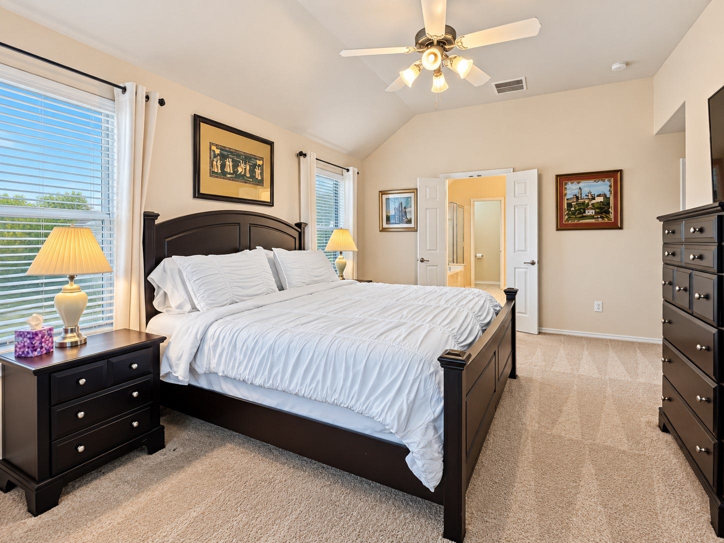 127 Hawkhurst, The Woodlands, TX 77354