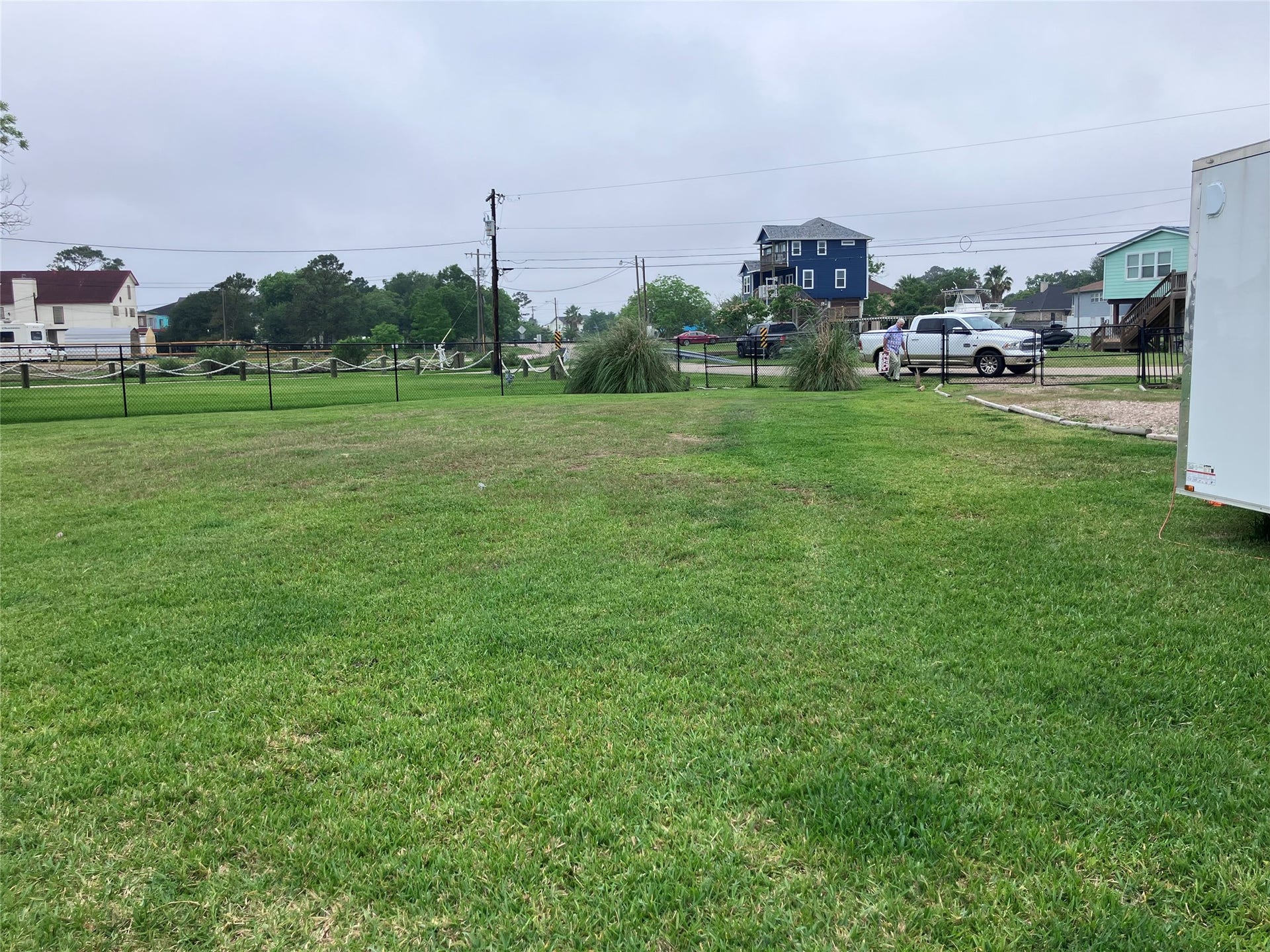4408 Island Drive, Dickinson, TX 77539 4408 Island Drive, Dickinson, TX 77539