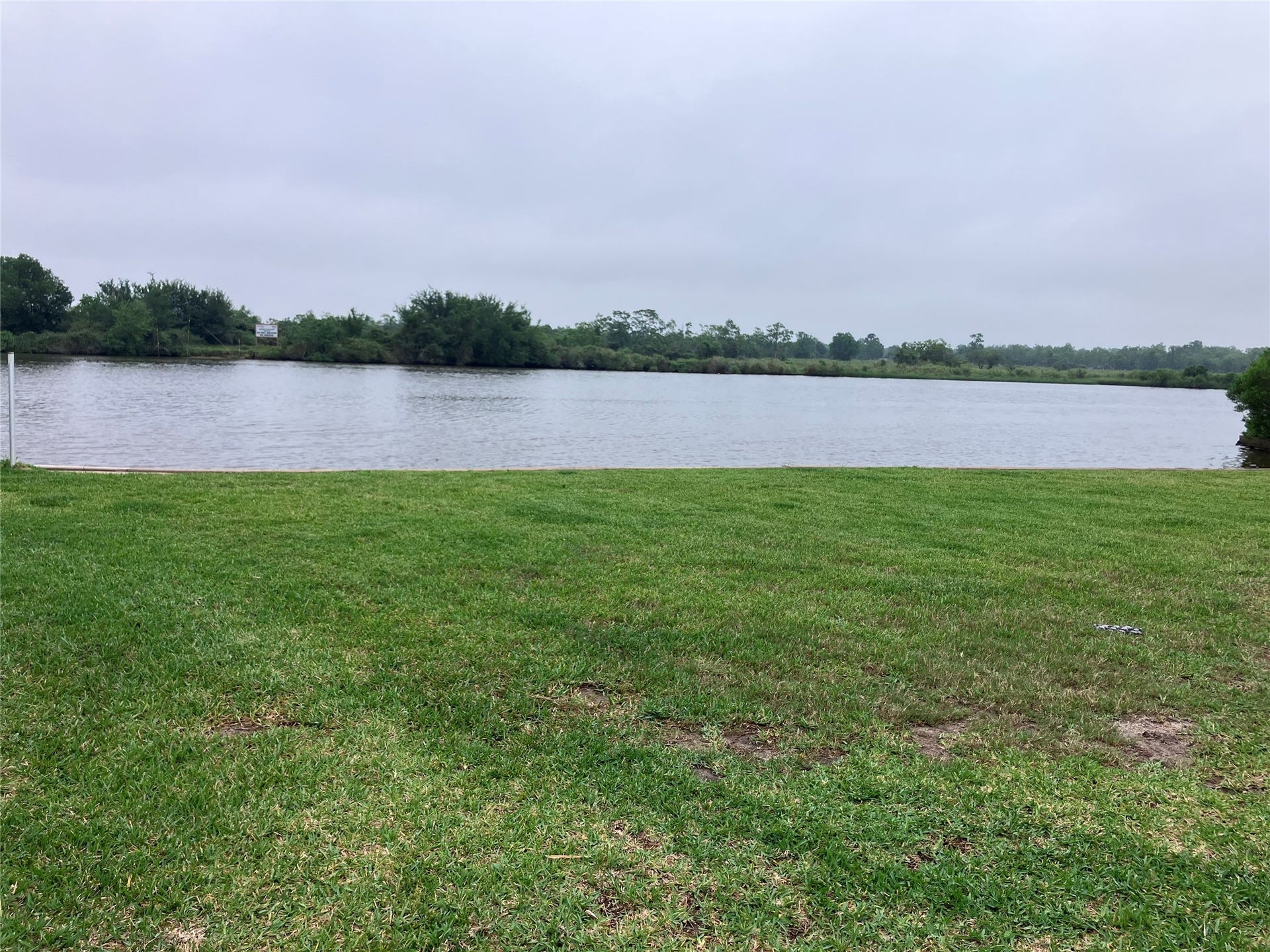 4408 Island Drive, Dickinson, TX 77539 4408 Island Drive, Dickinson, TX 77539
