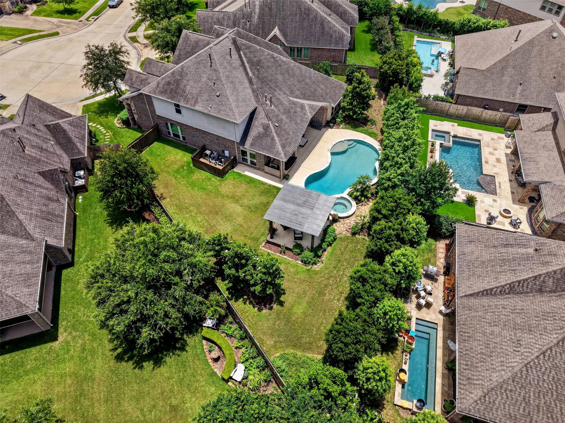 1504 Tallow Chase Court, Friendswood, TX 77546 Huge backyard