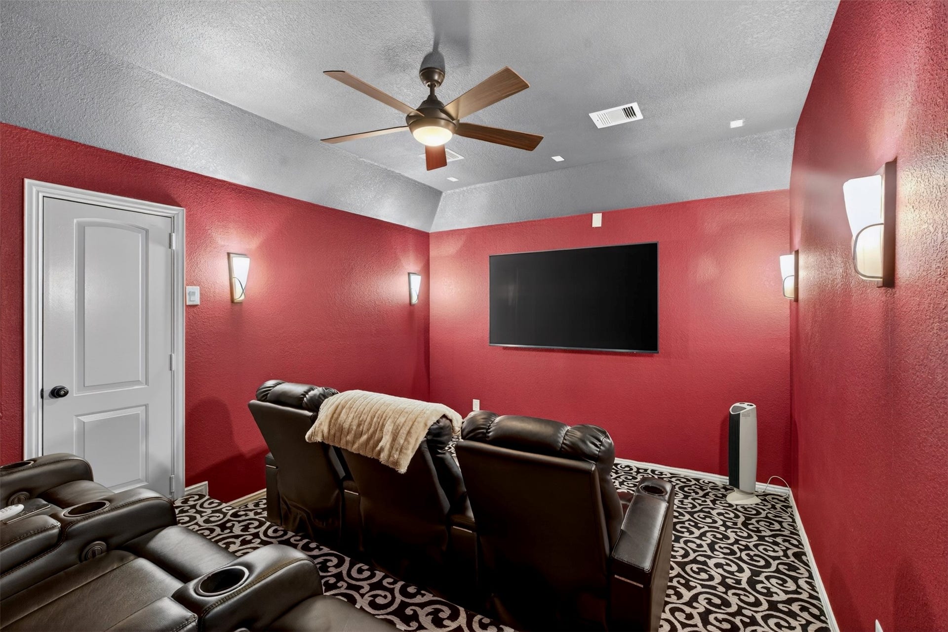 1504 Tallow Chase Court, Friendswood, TX 77546 2nd floor private theater