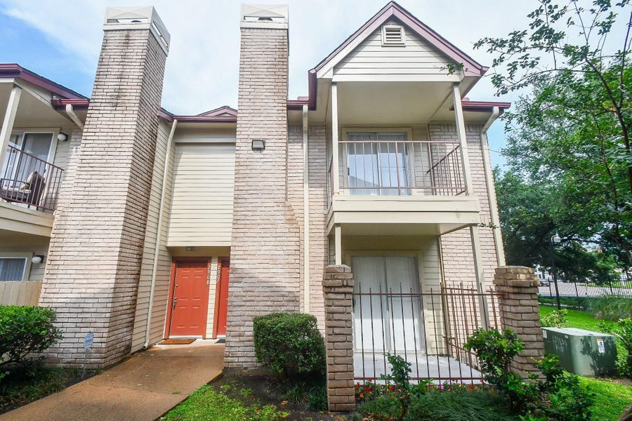 Property photo for 2120 El Paseo 2907 Street, Houston, TX