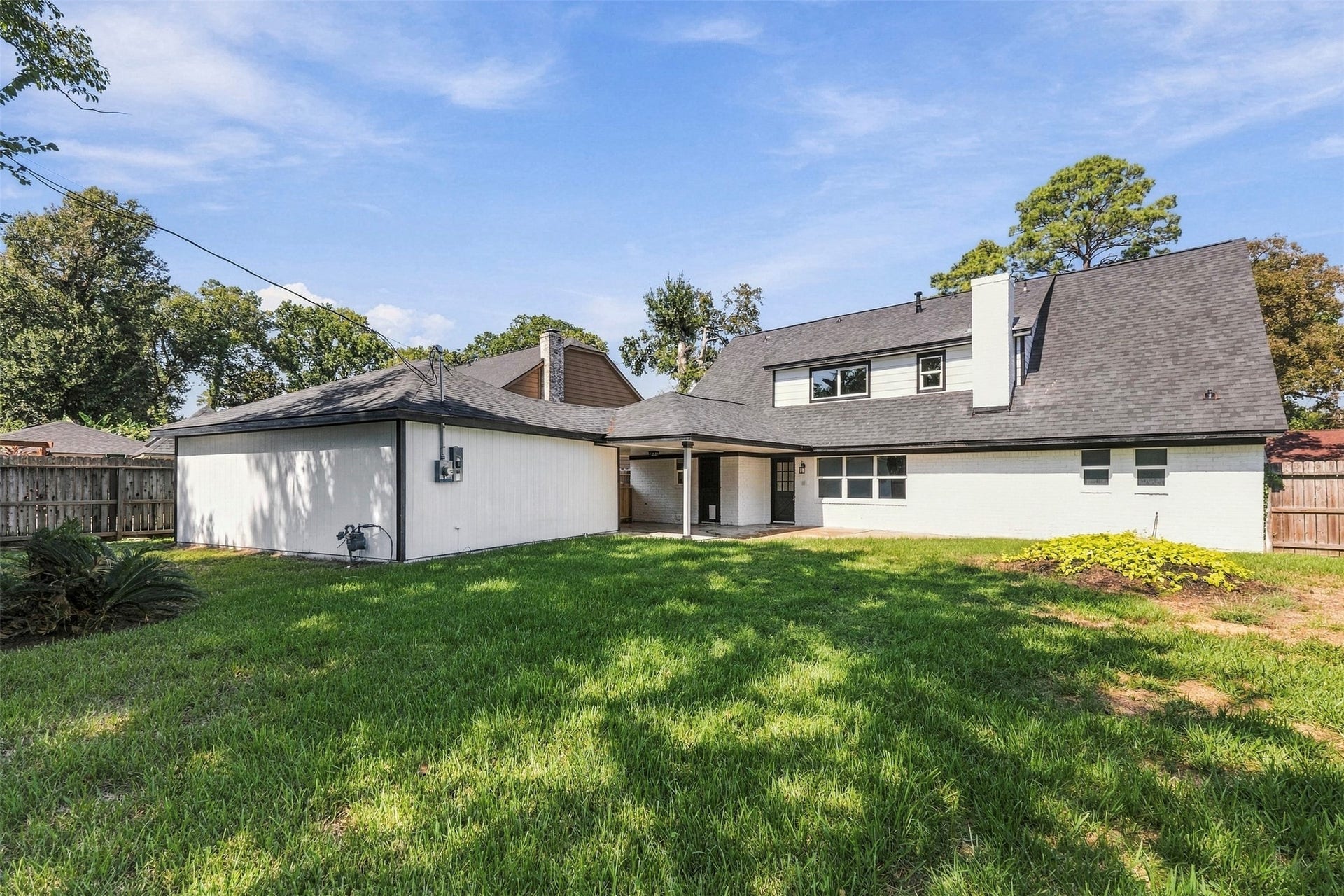 1119 Manatee Lane, Houston, TX 77090 1119 Manatee Lane, Houston, TX 77090