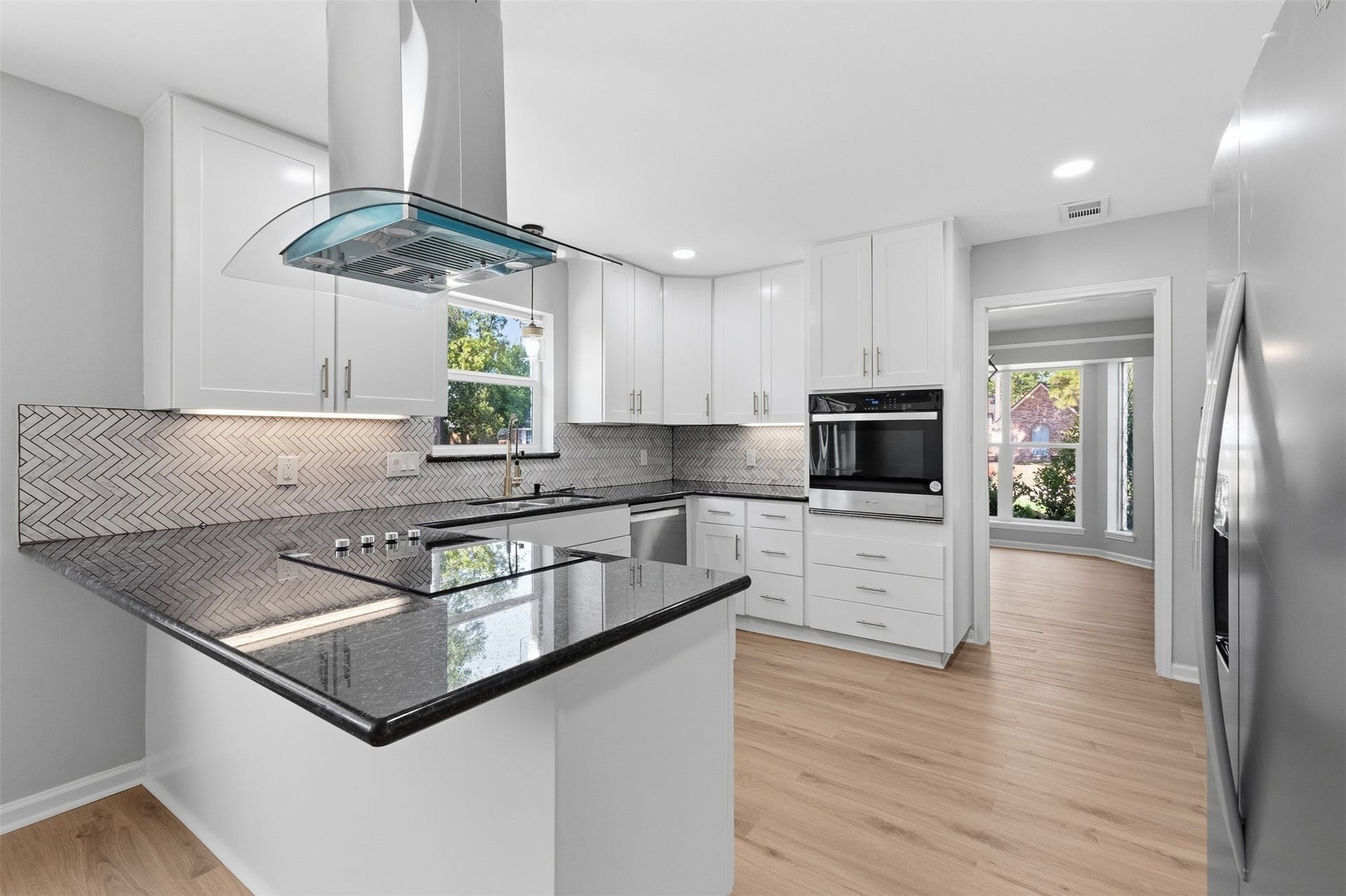 1119 Manatee Lane, Houston, TX 77090 1119 Manatee Lane, Houston, TX 77090